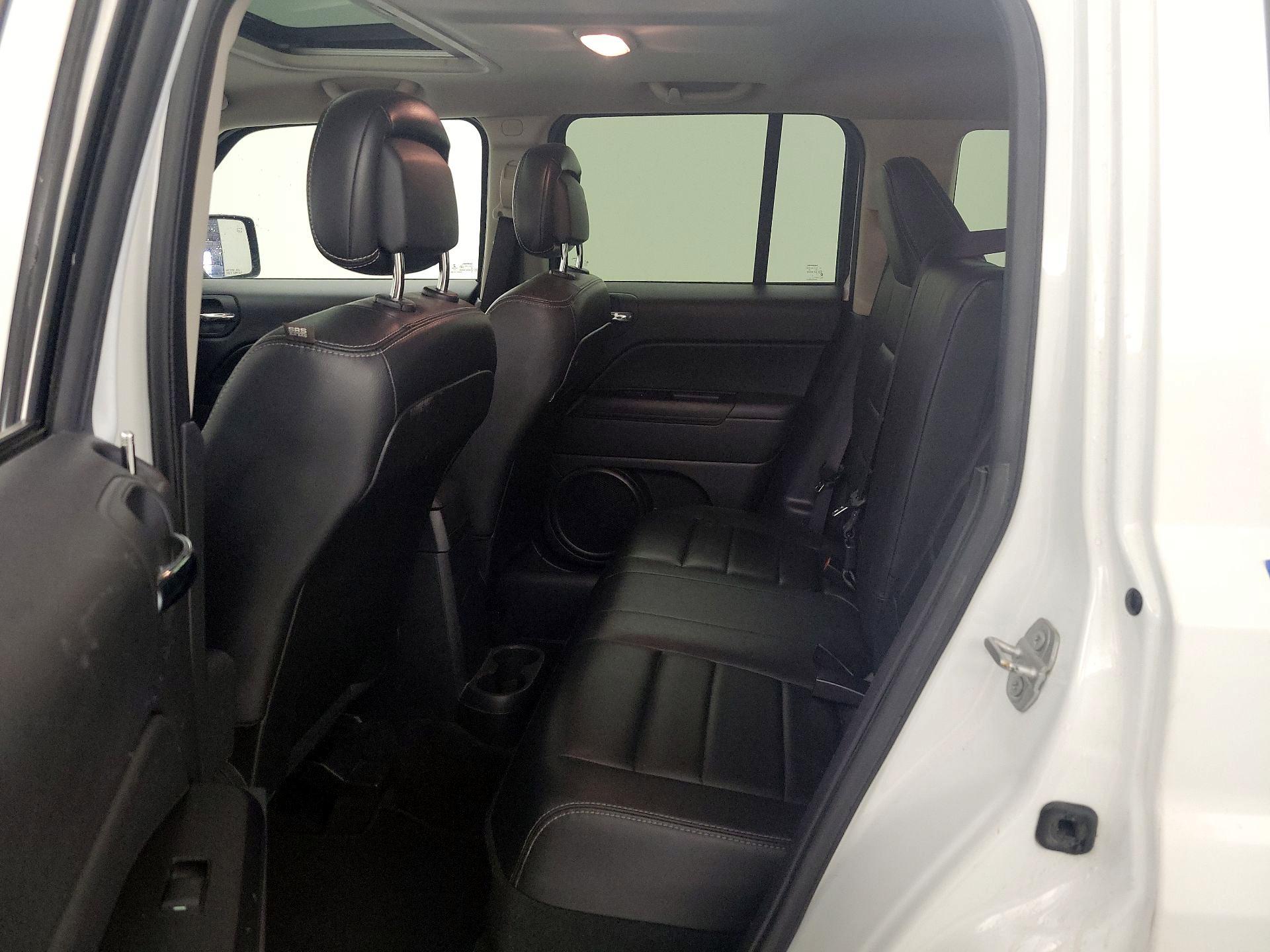 Thumbnail: 2016 Jeep Patriot - 17