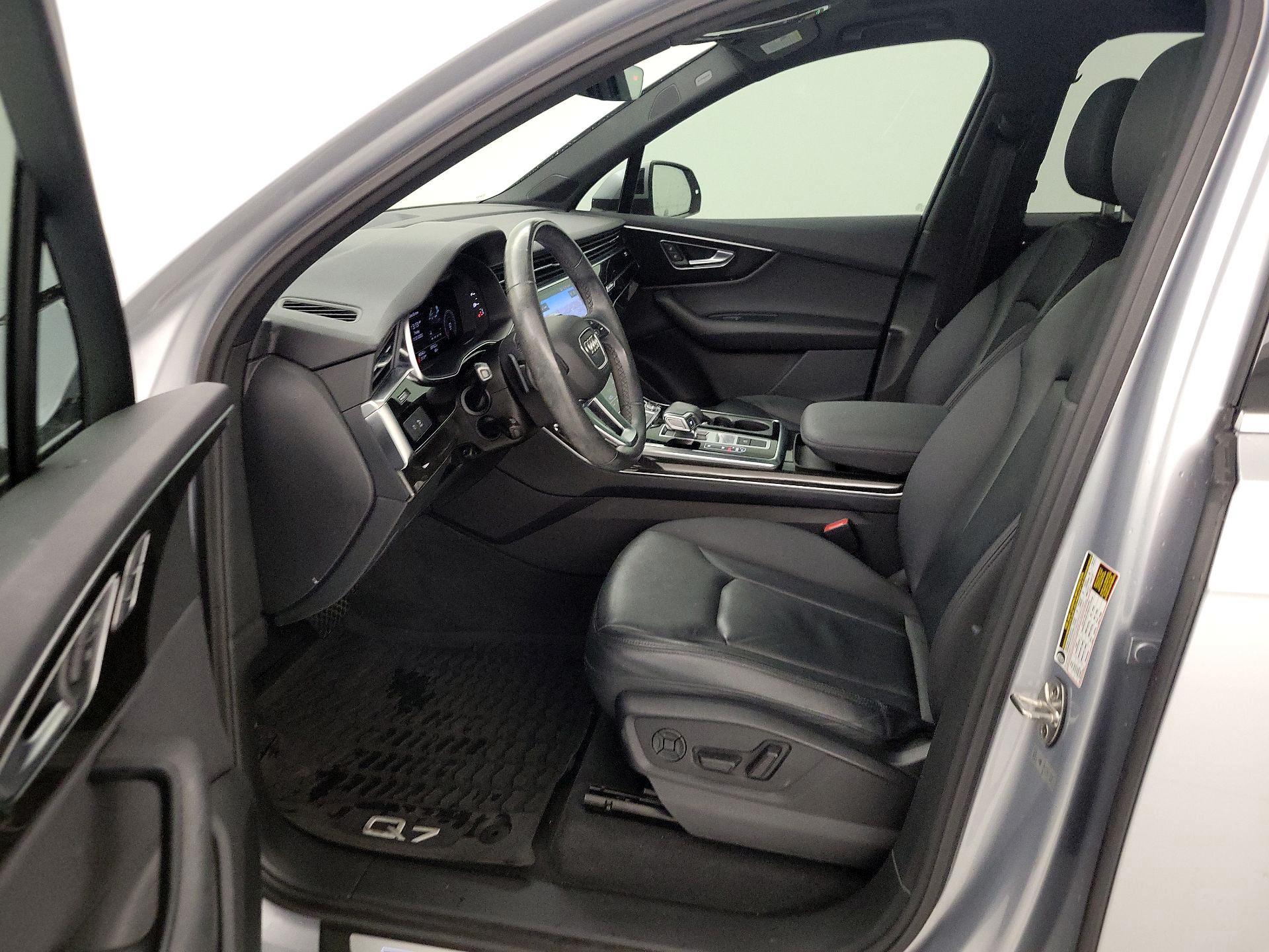 Thumbnail: 2021 Audi Q7 - 11