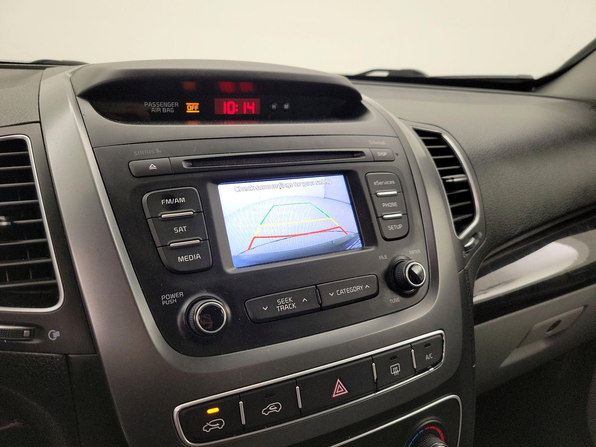 Thumbnail: 2015 Kia Sorento - 14