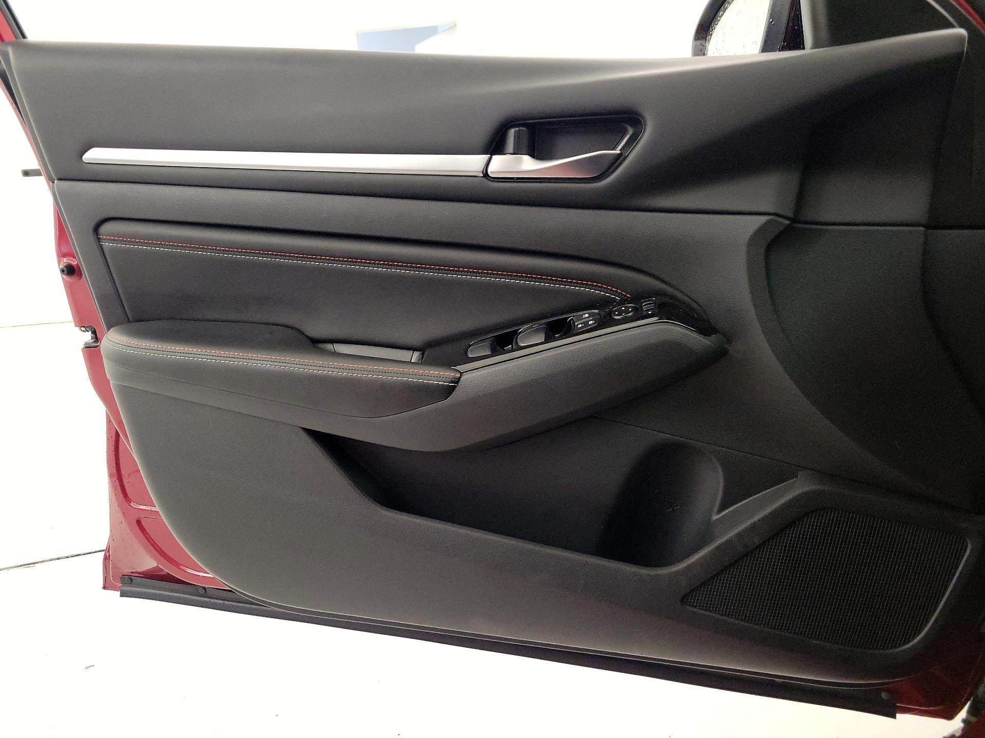 Thumbnail: 2023 Nissan Altima - 12