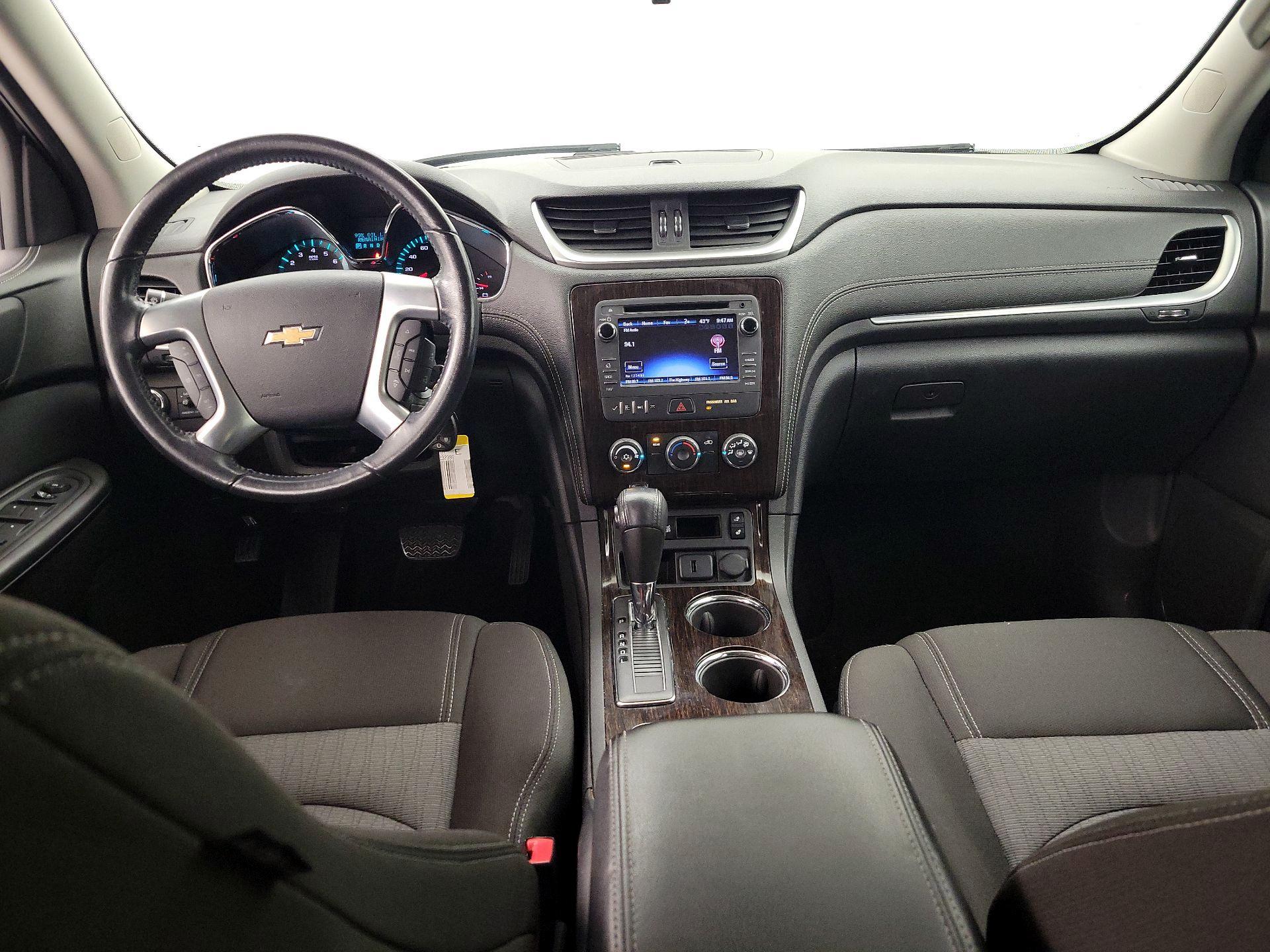 Thumbnail: 2015 Chevrolet Traverse - 9