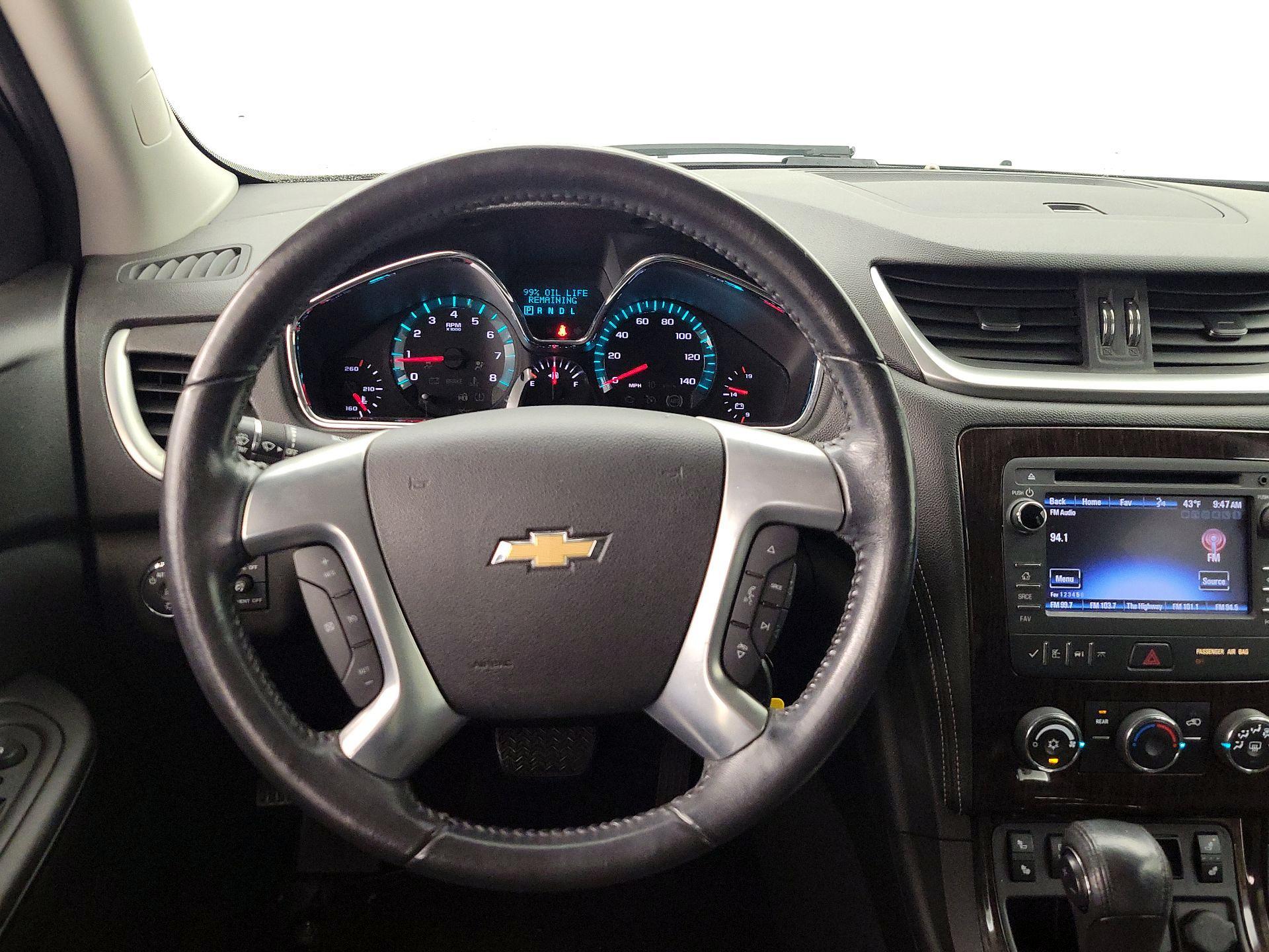 Thumbnail: 2015 Chevrolet Traverse - 10