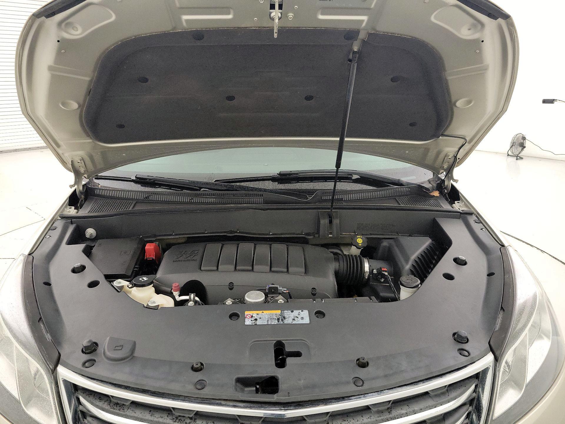 Thumbnail: 2015 Chevrolet Traverse - 20