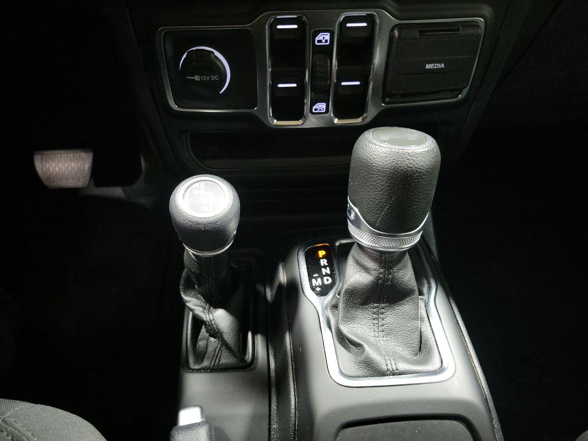 Thumbnail: 2023 Jeep Wrangler - 17