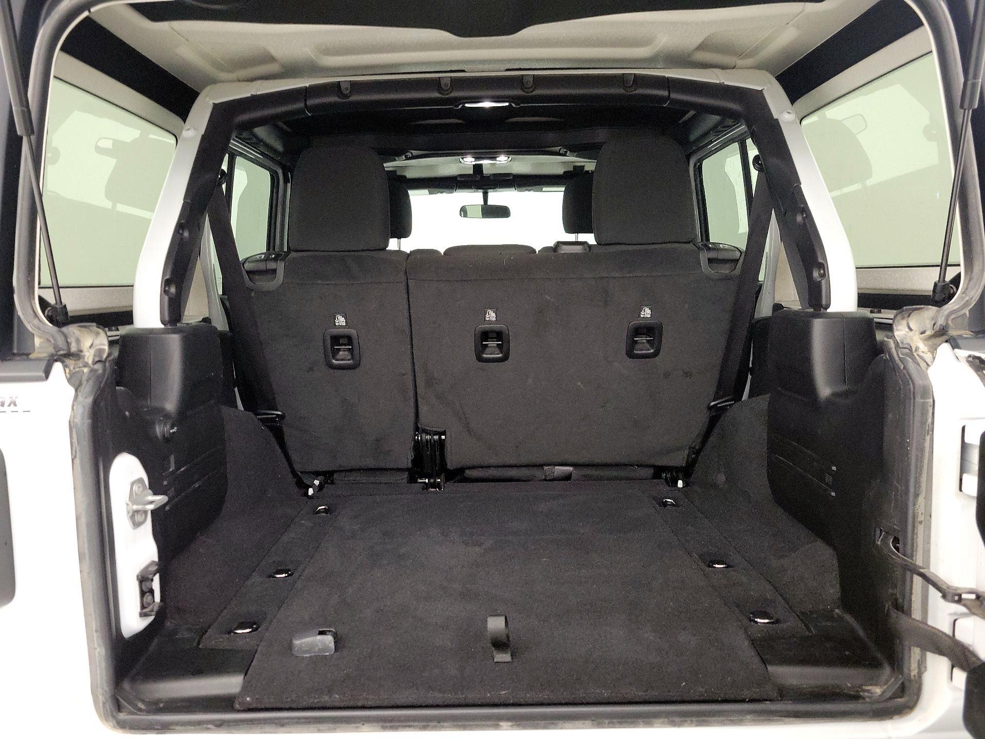 Thumbnail: 2023 Jeep Wrangler - 19