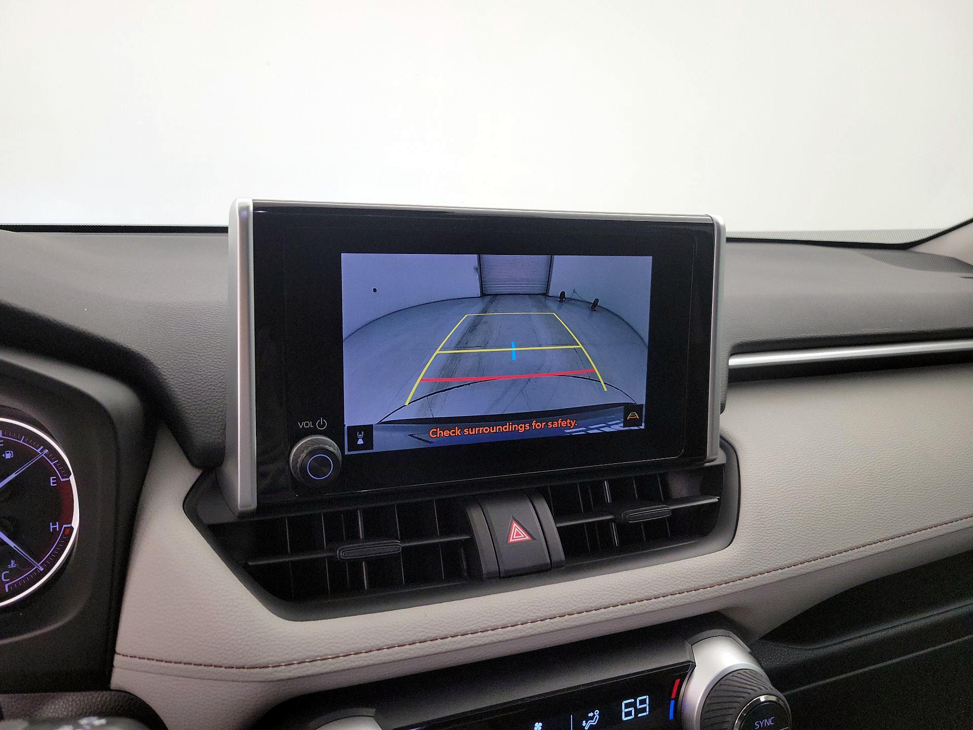 Thumbnail: 2023 Toyota RAV4 - 14