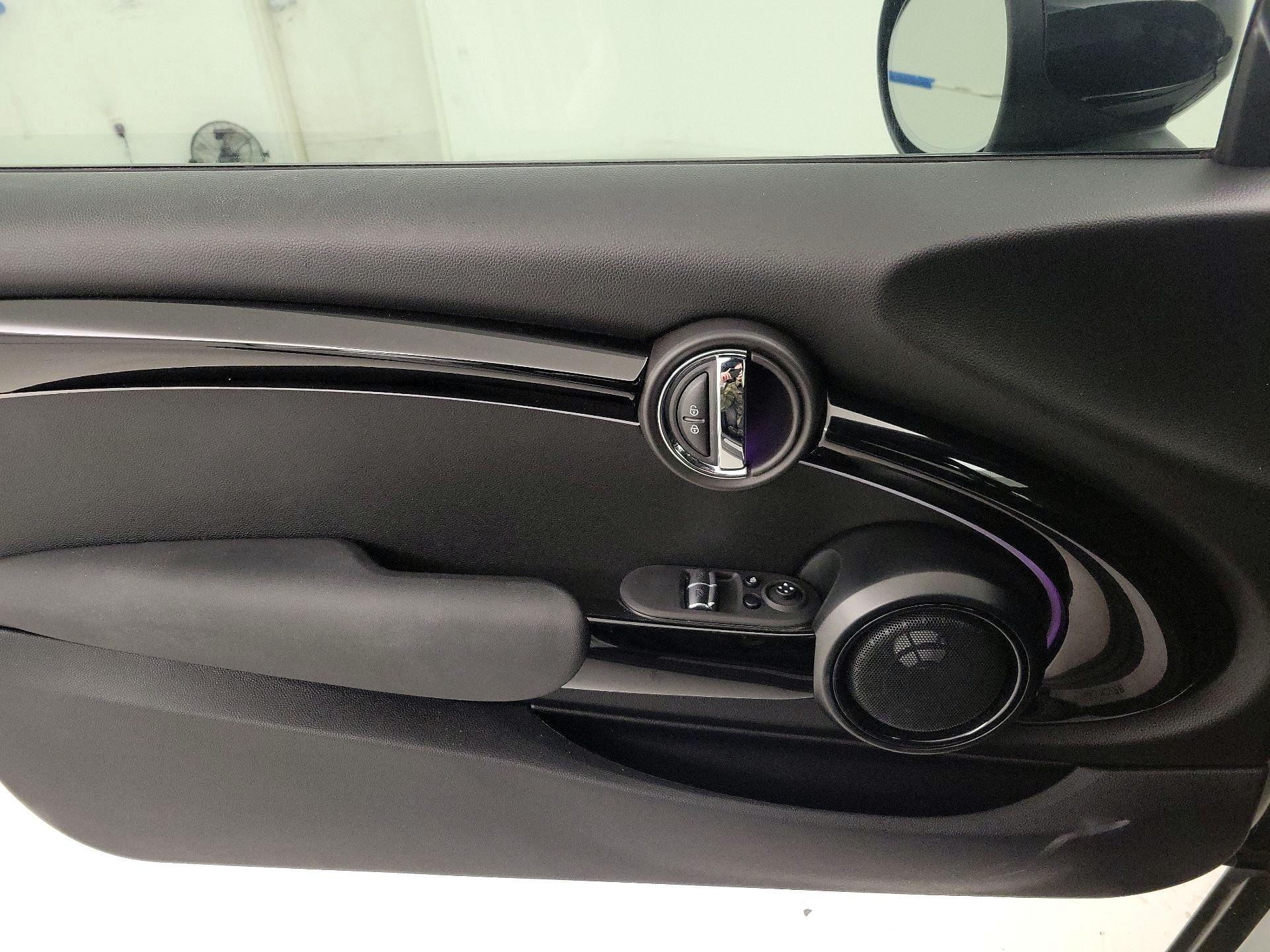 Thumbnail: 2022 MINI Cooper Hardtop - 12