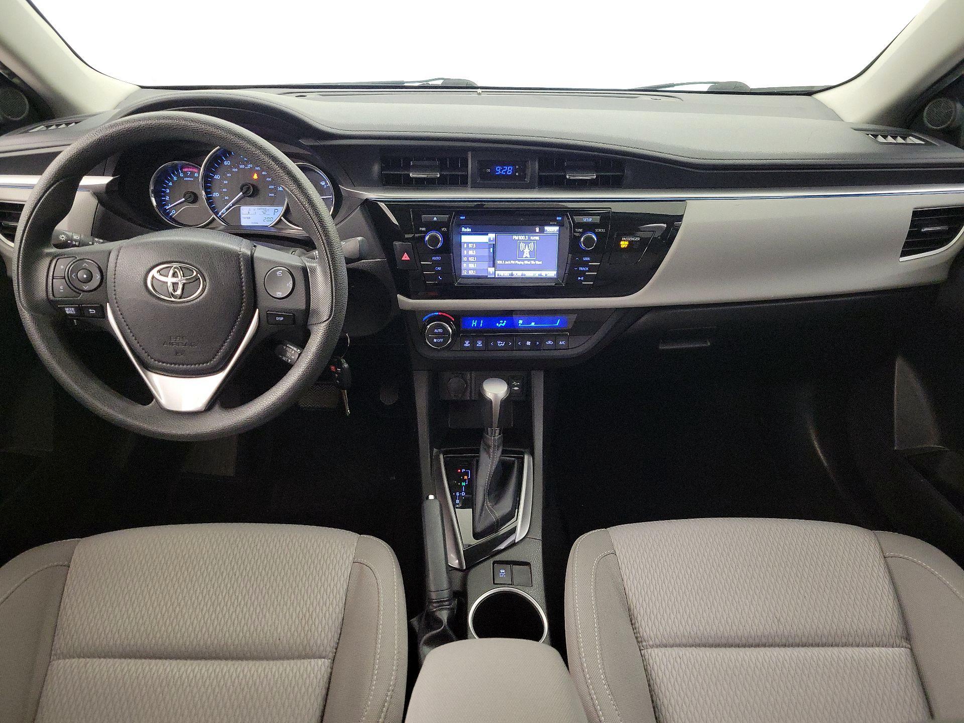 Thumbnail: 2015 Toyota Corolla - 9