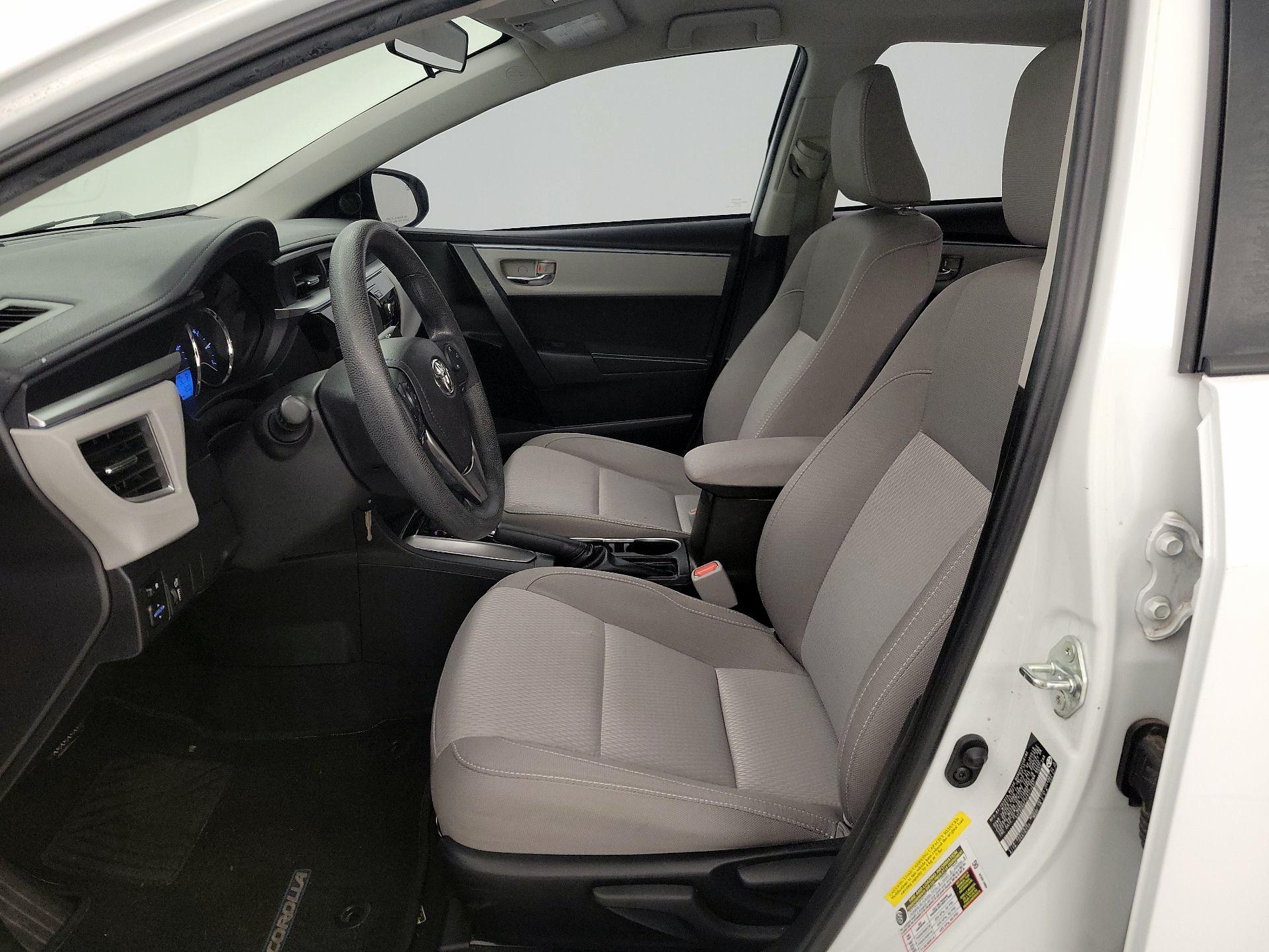 Thumbnail: 2015 Toyota Corolla - 11