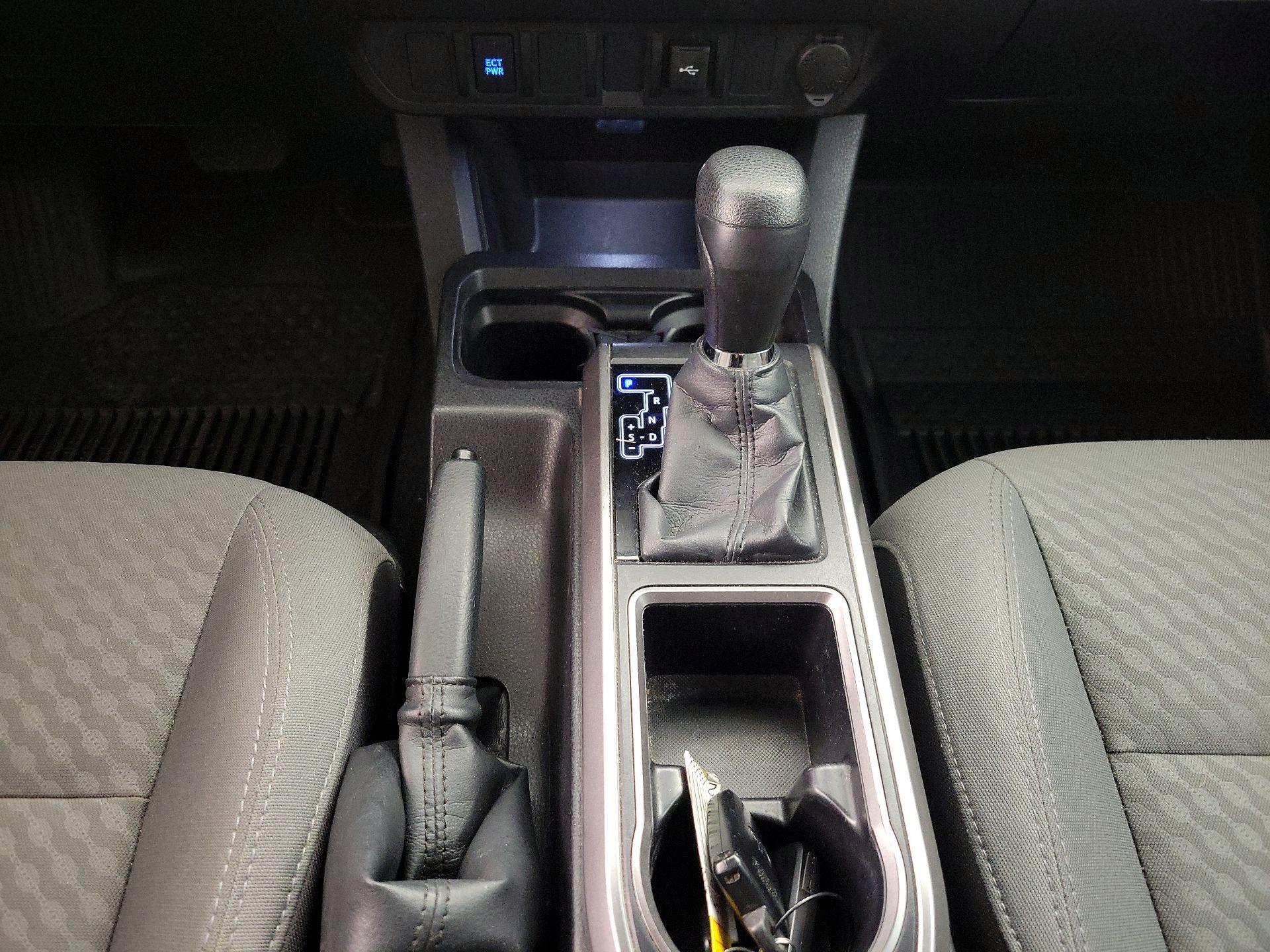 Thumbnail: 2023 Toyota Tacoma - 17