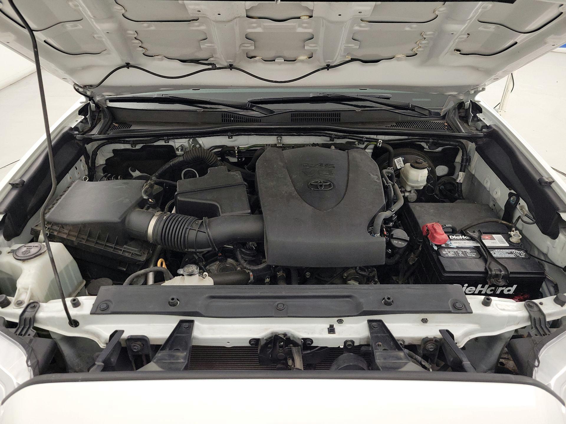 Thumbnail: 2023 Toyota Tacoma - 20