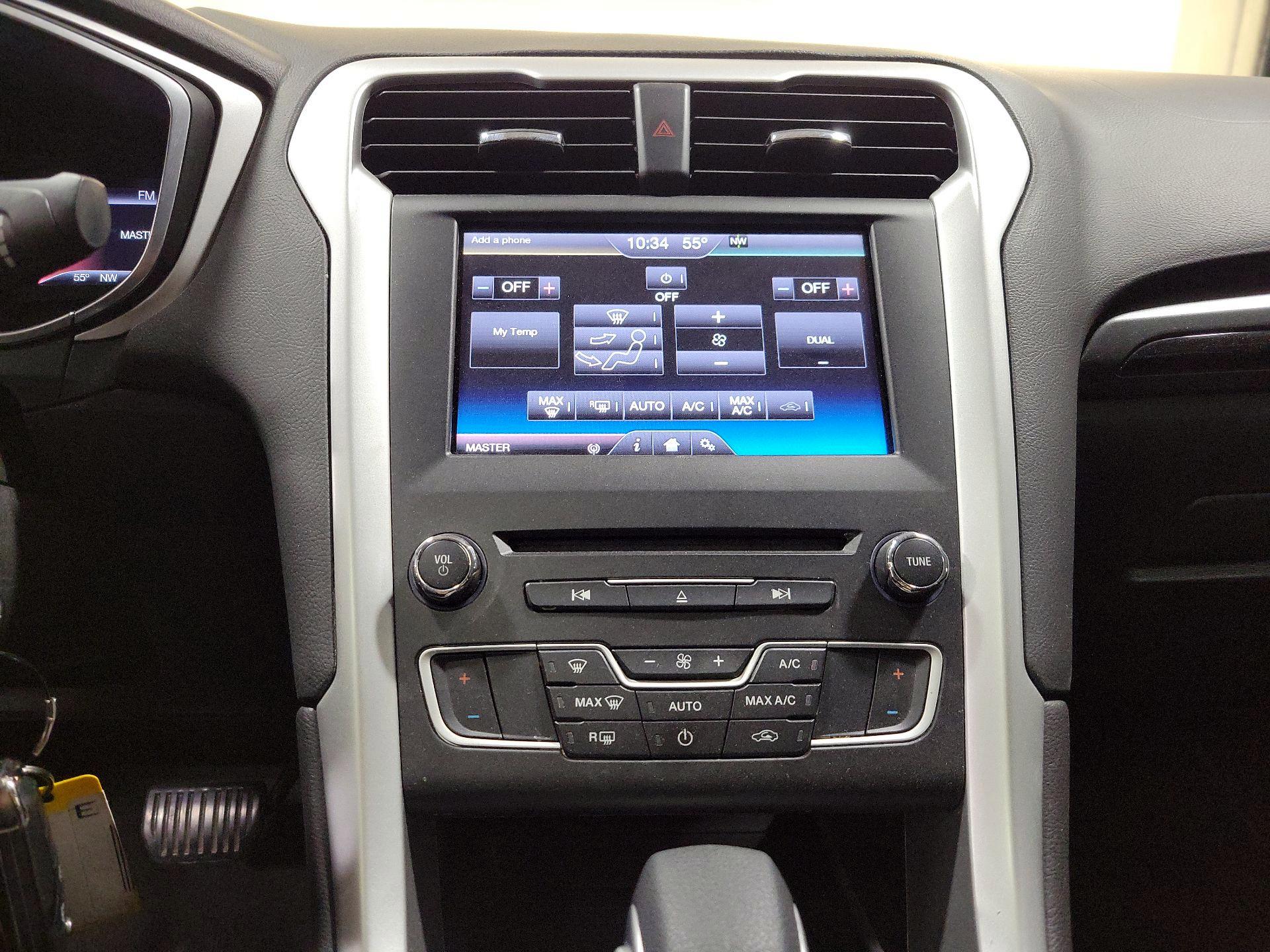 Thumbnail: 2016 Ford Fusion - 16