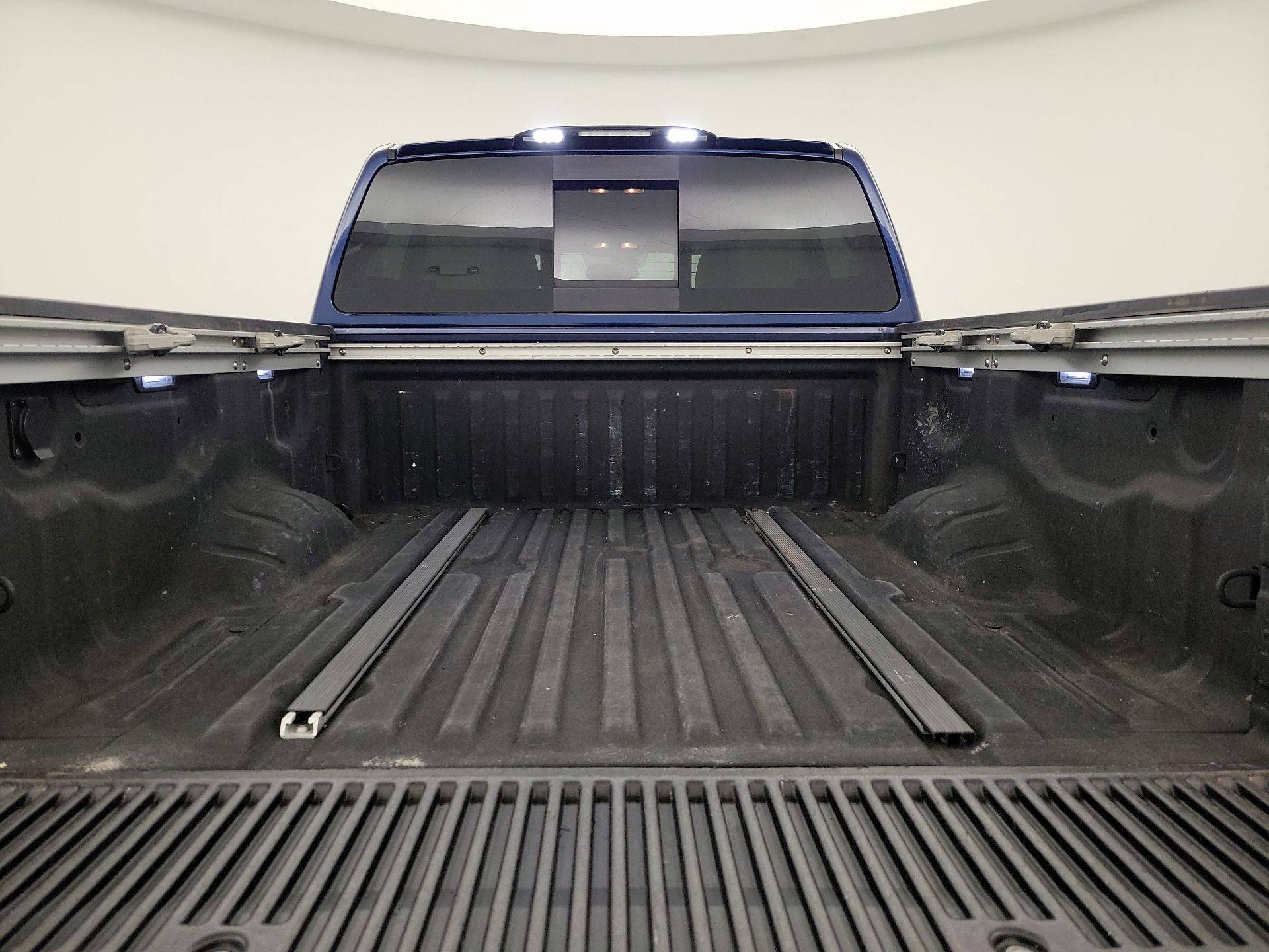 Thumbnail: 2017 Nissan Titan - 19