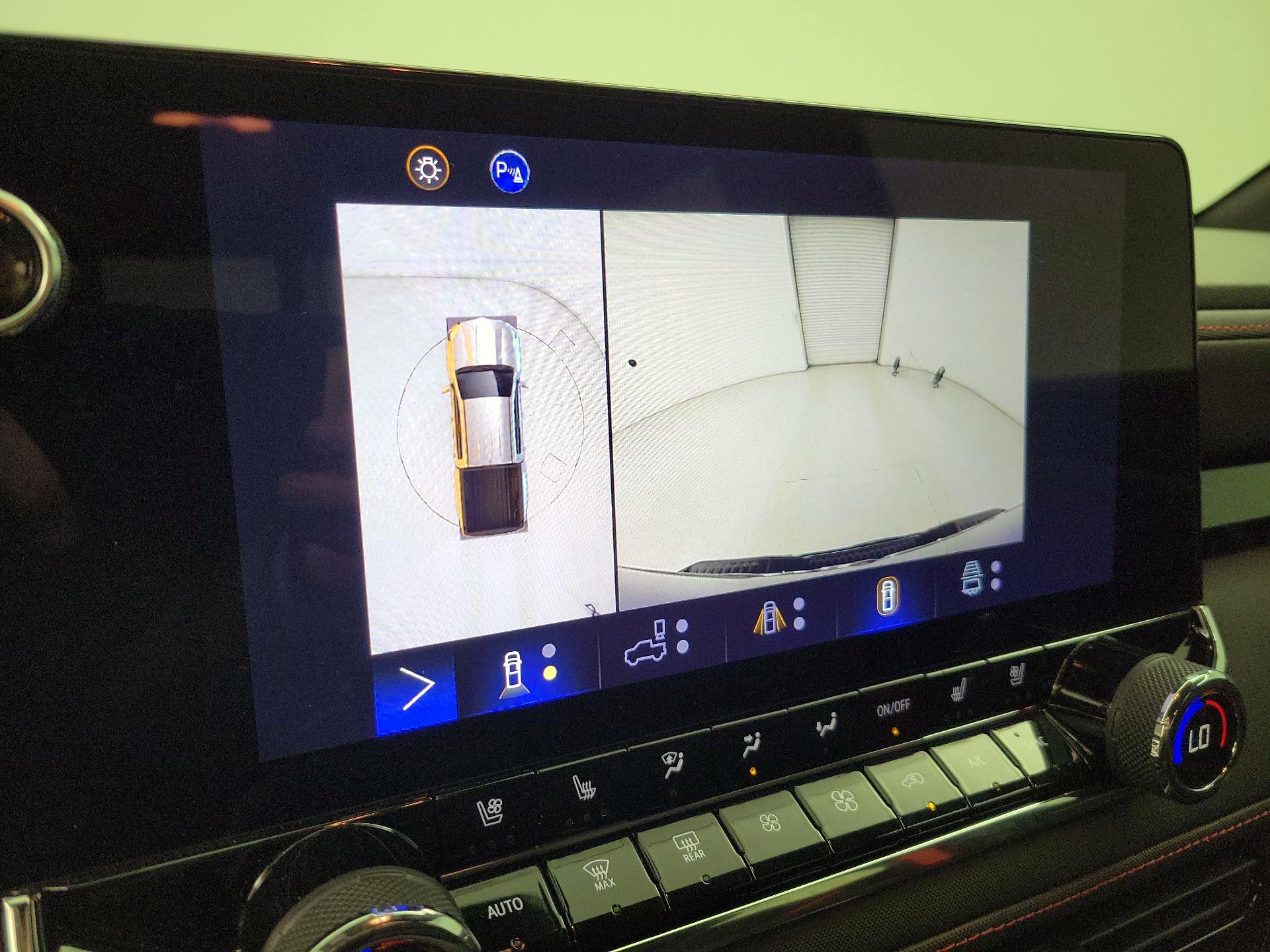 Thumbnail: 2023 Chevrolet Colorado - 14