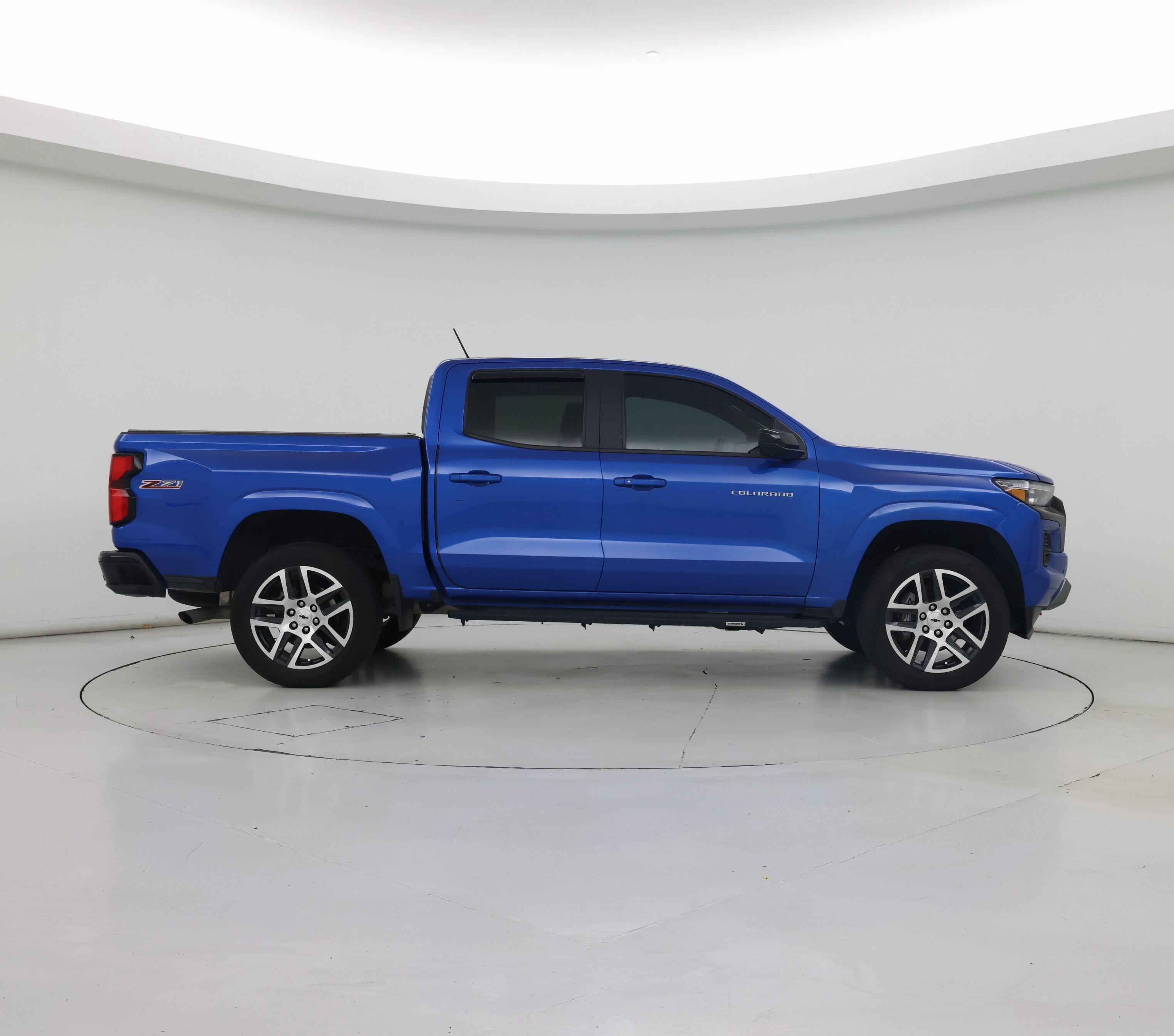 Thumbnail: 2023 Chevrolet Colorado - 7
