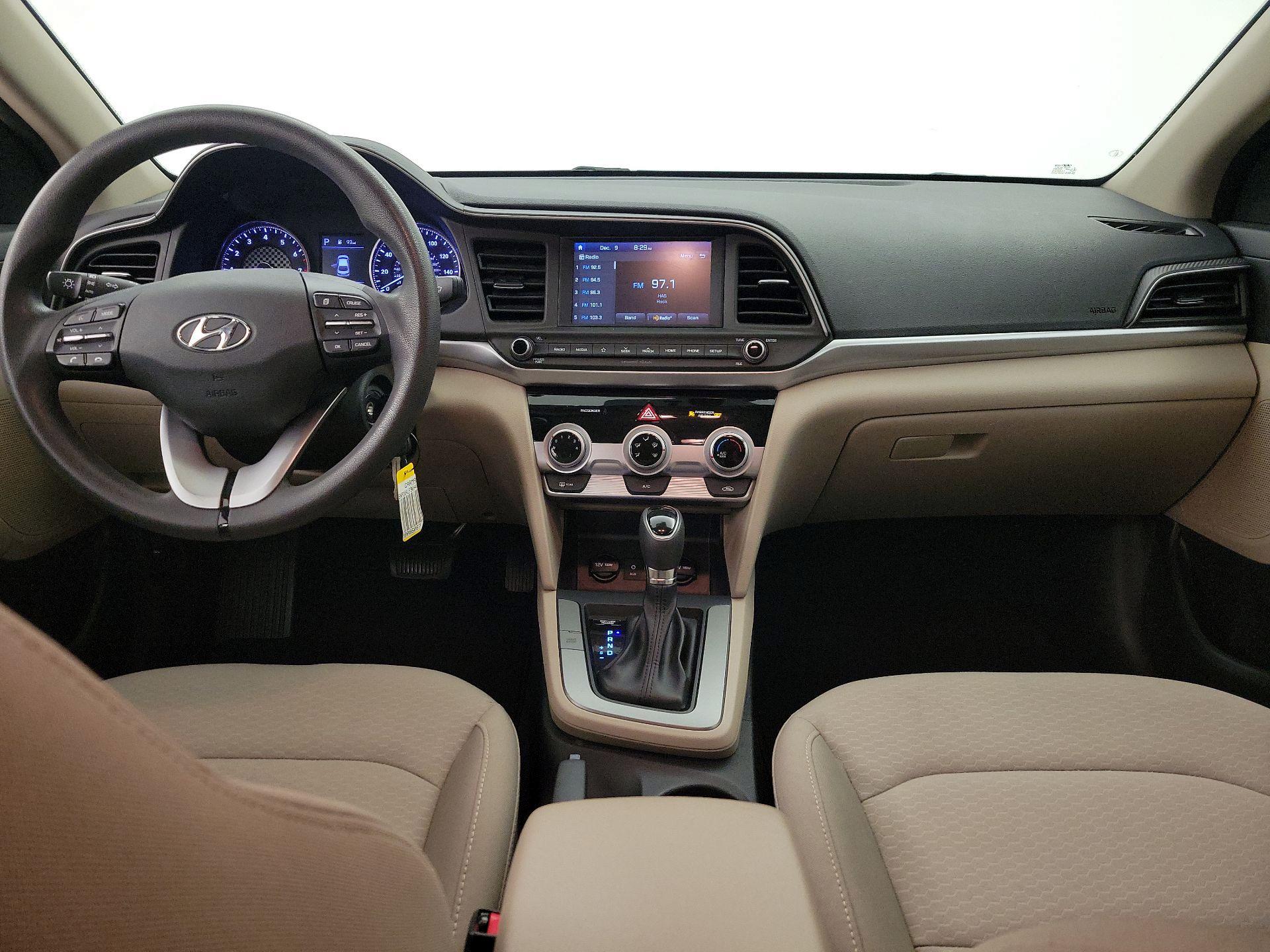 Thumbnail: 2019 Hyundai Elantra - 9