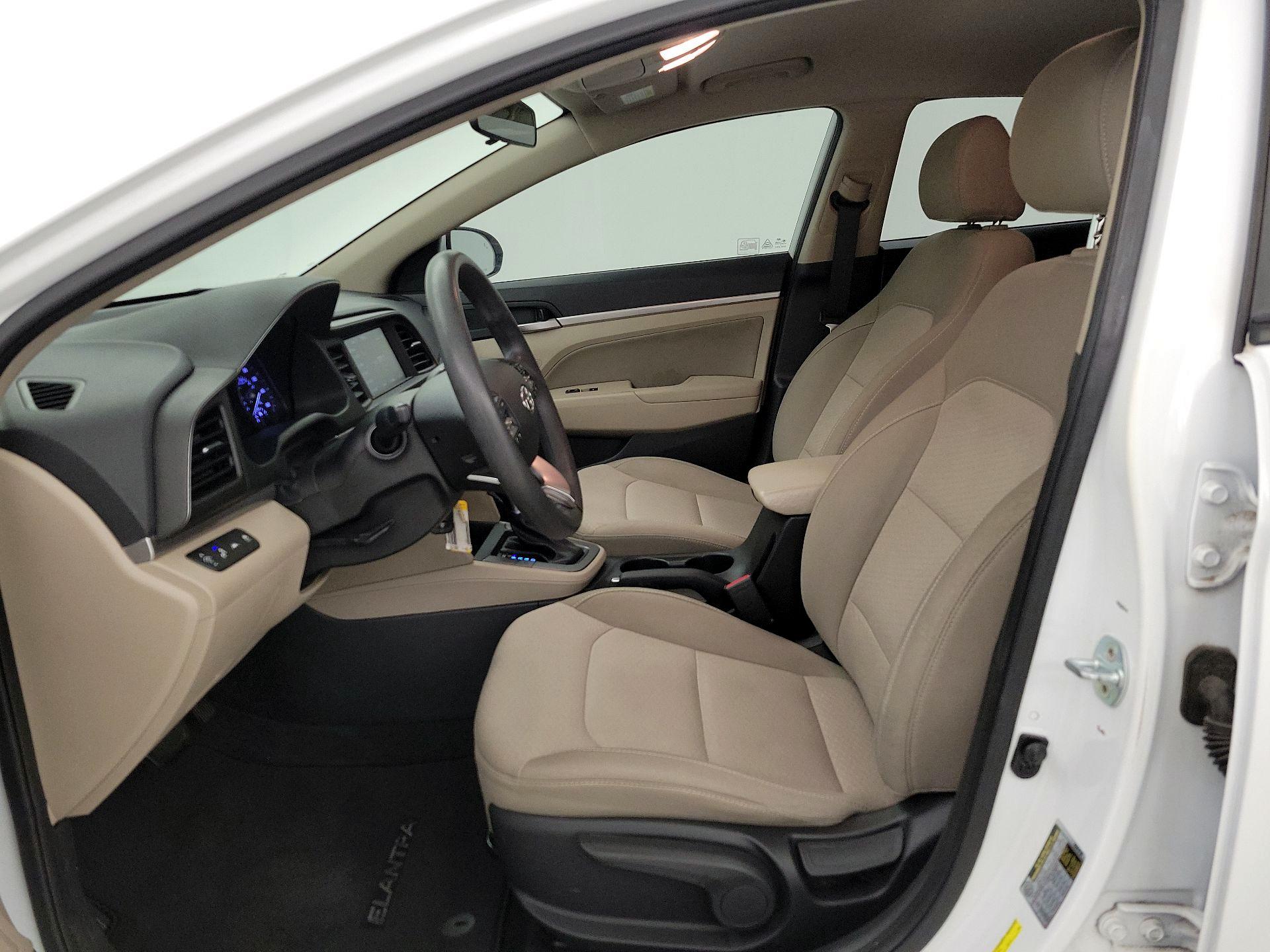 Thumbnail: 2019 Hyundai Elantra - 11