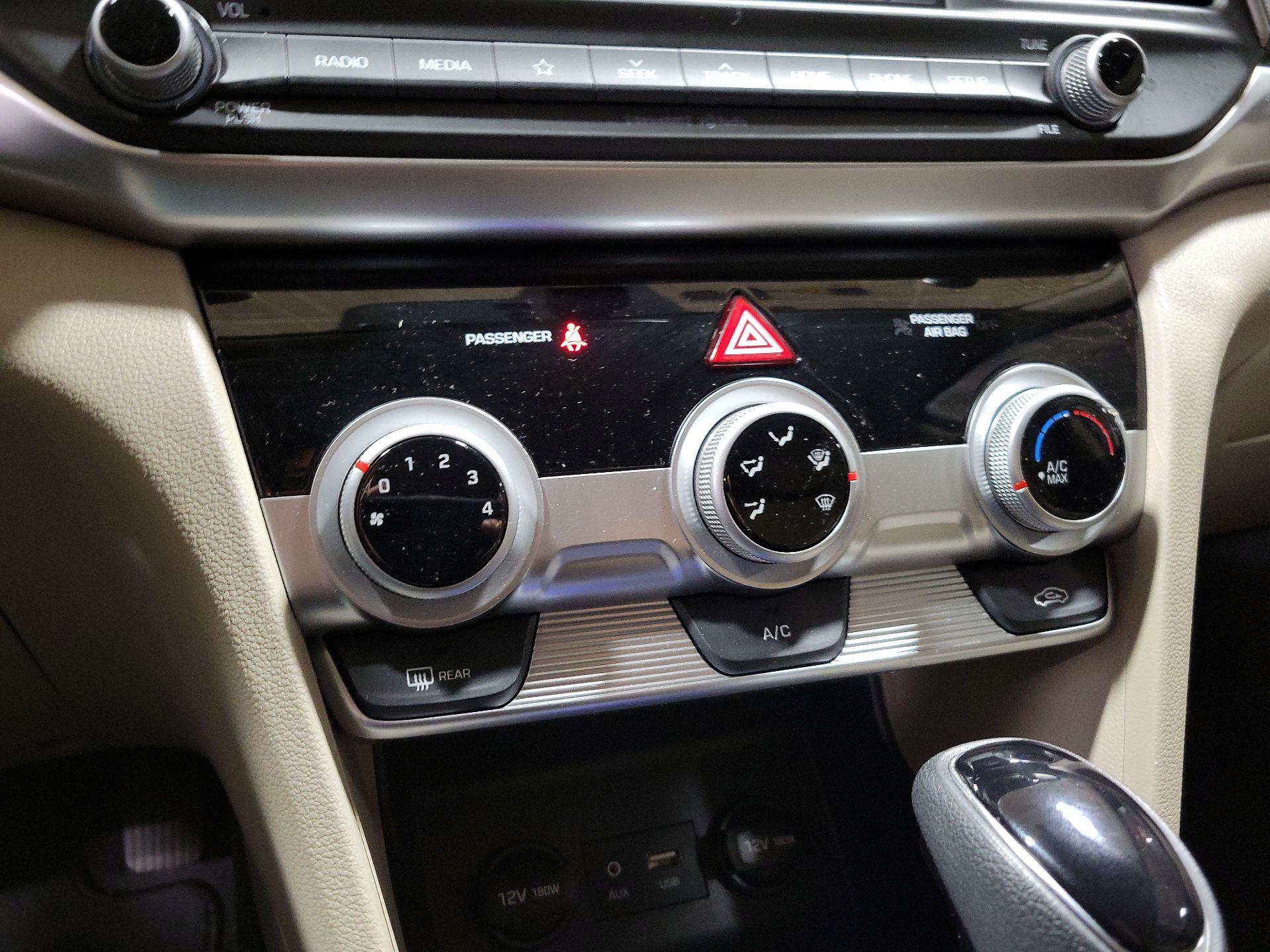 Thumbnail: 2019 Hyundai Elantra - 16