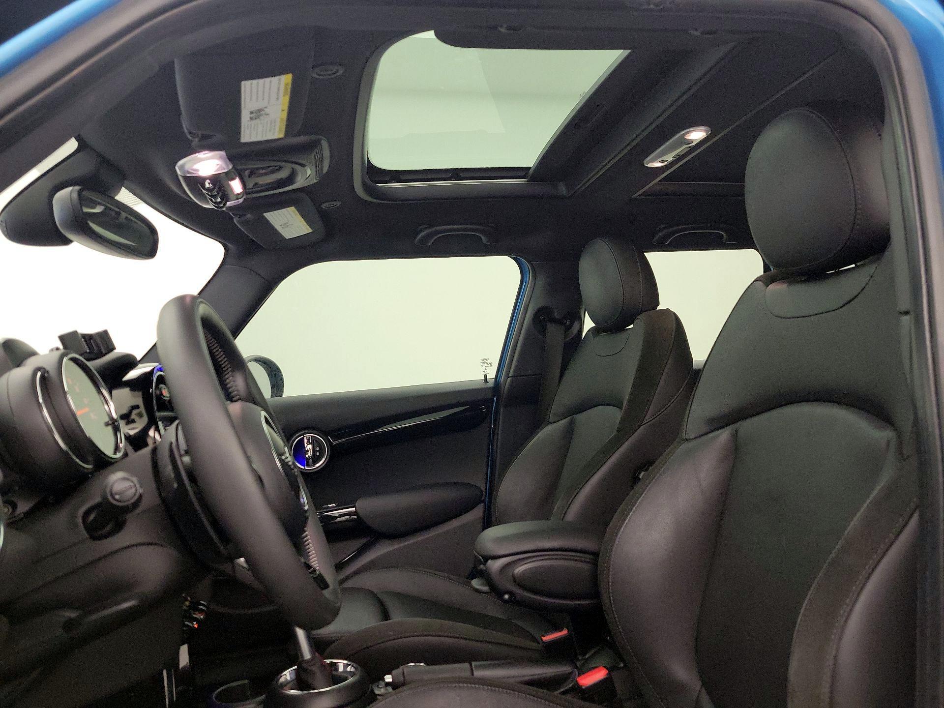 Thumbnail: 2019 MINI Cooper Hardtop - 19