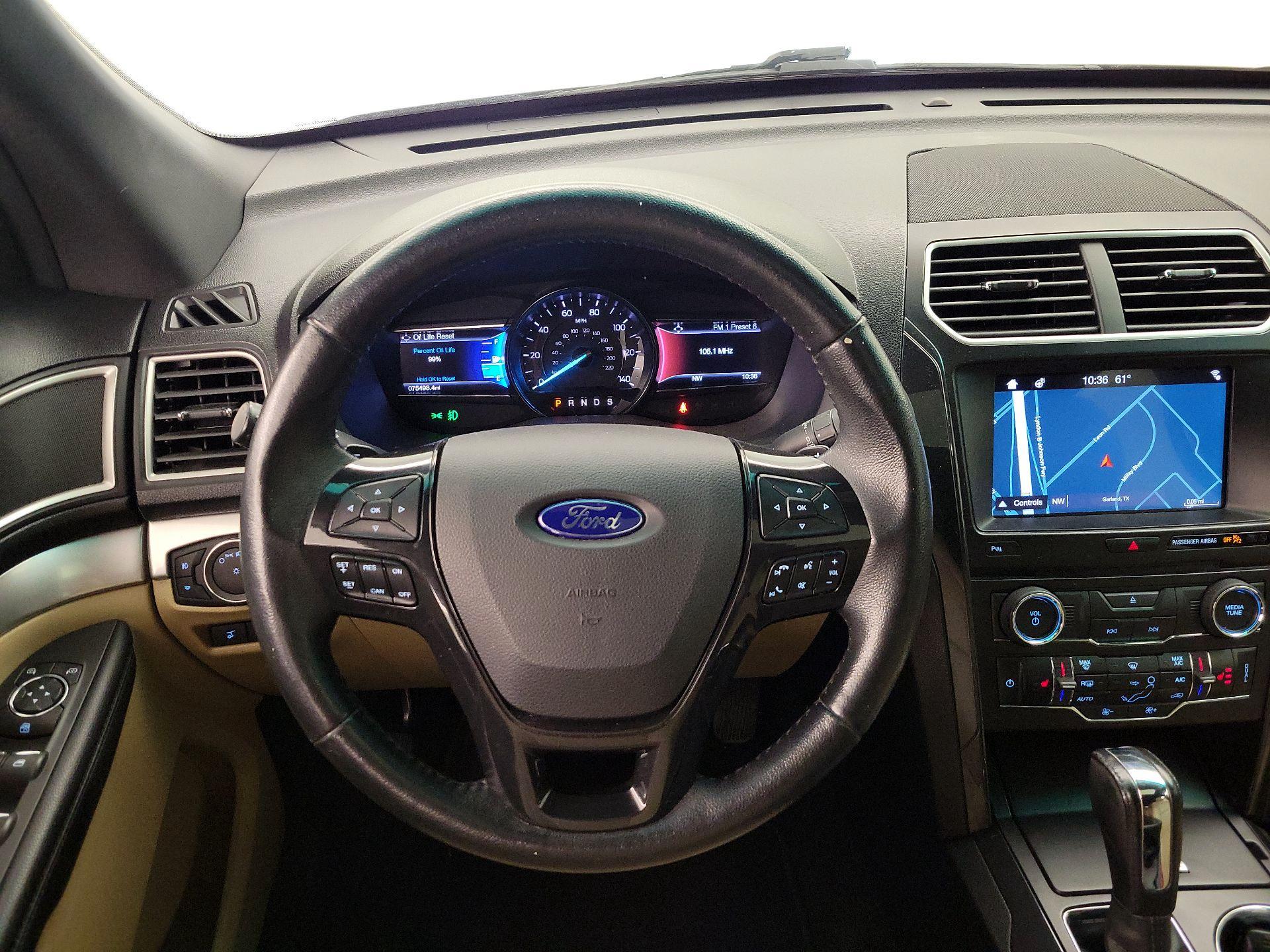 Thumbnail: 2017 Ford Explorer - 10