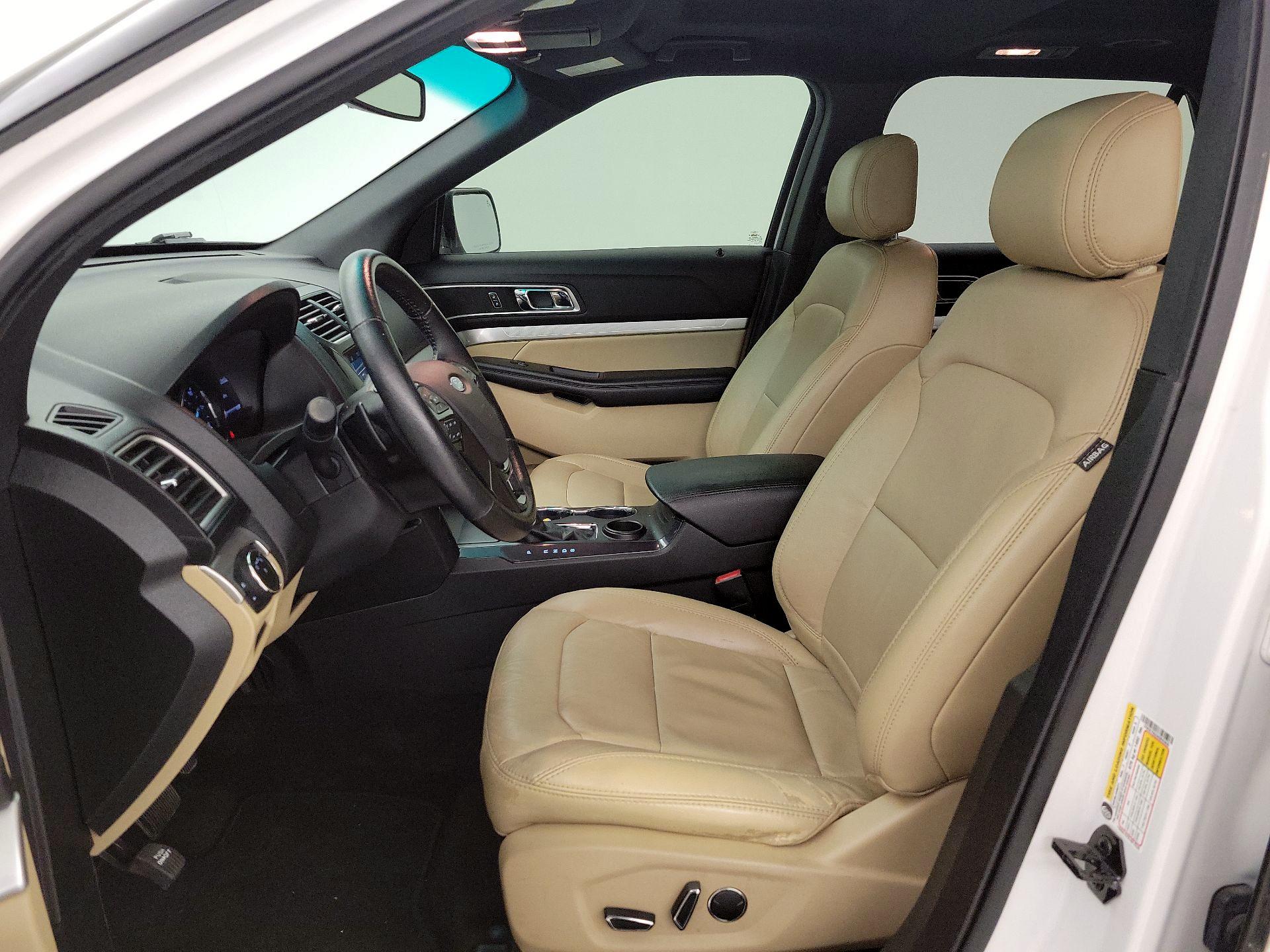 Thumbnail: 2017 Ford Explorer - 11