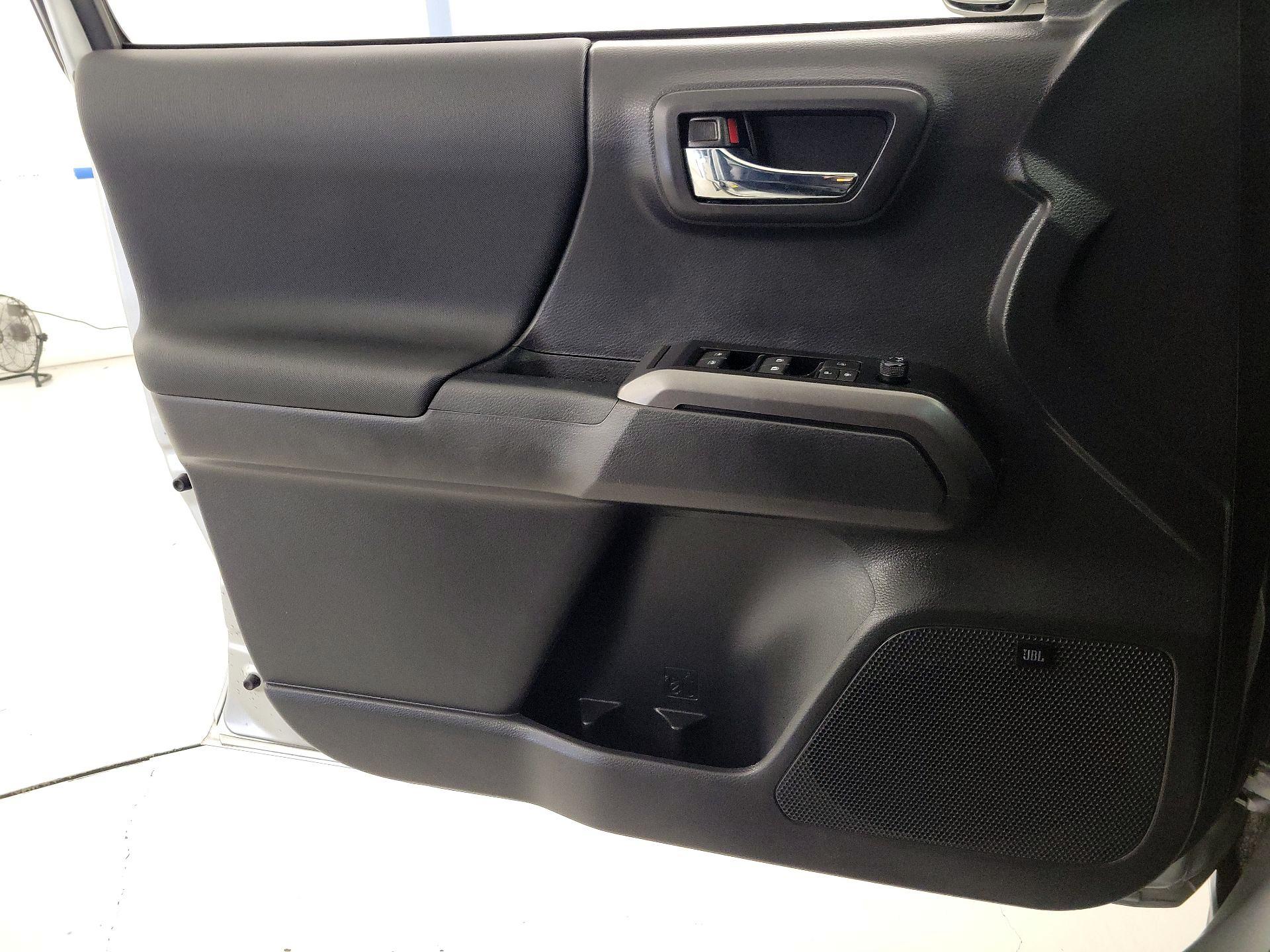 Thumbnail: 2022 Toyota Tacoma - 12