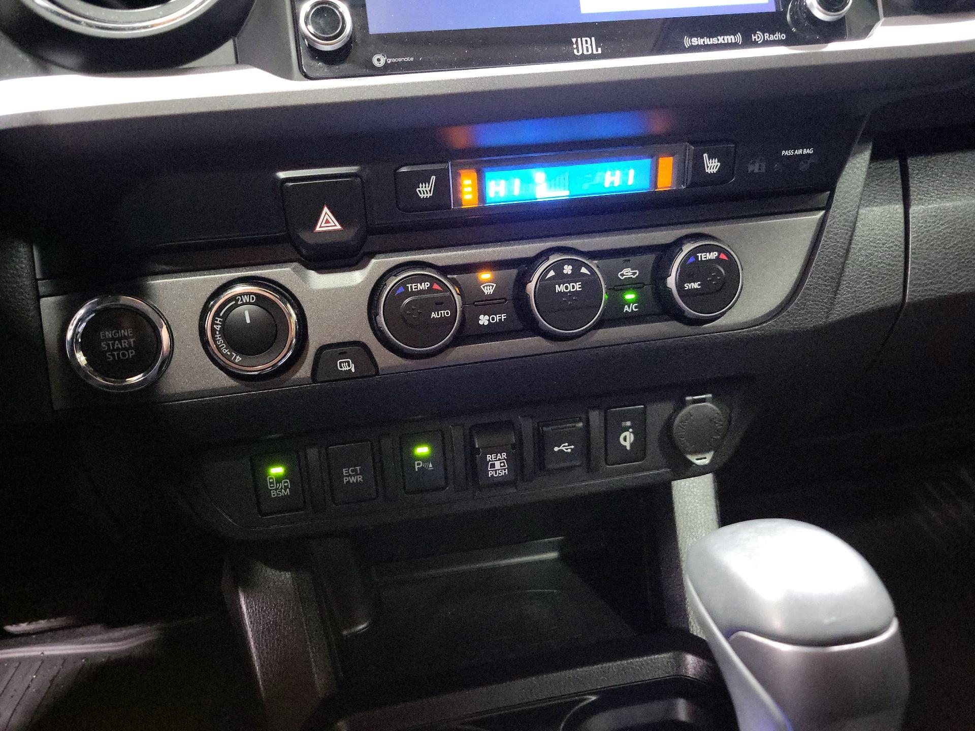 Thumbnail: 2022 Toyota Tacoma - 16