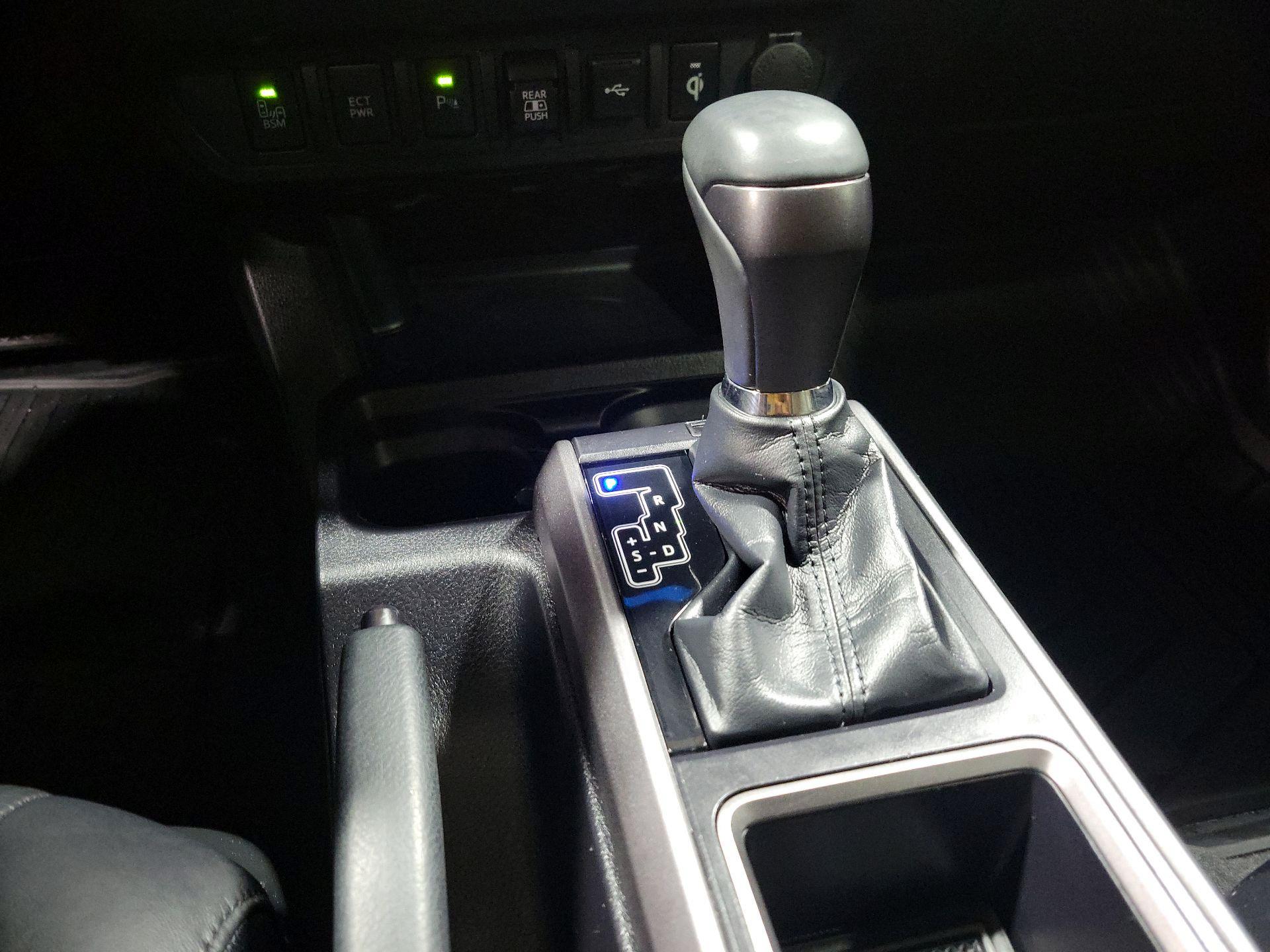 Thumbnail: 2022 Toyota Tacoma - 17