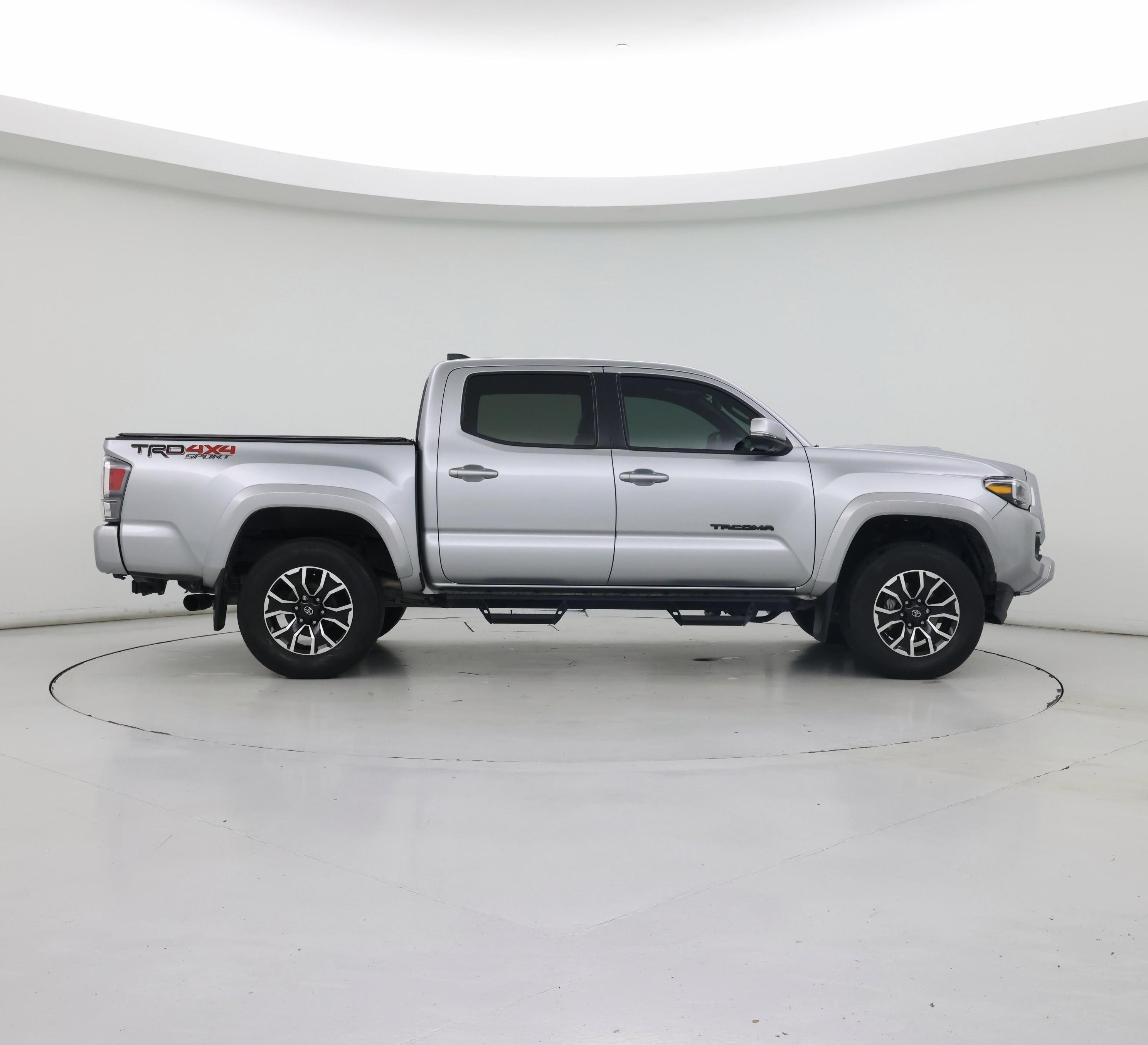 Thumbnail: 2022 Toyota Tacoma - 7