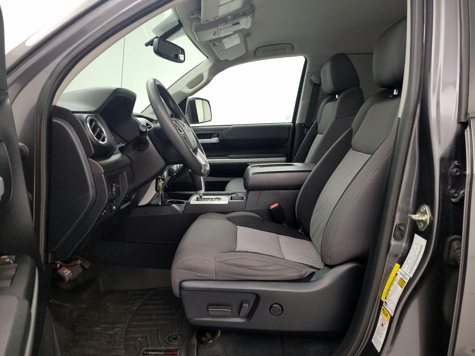 Thumbnail: 2016 Toyota Tundra - 11