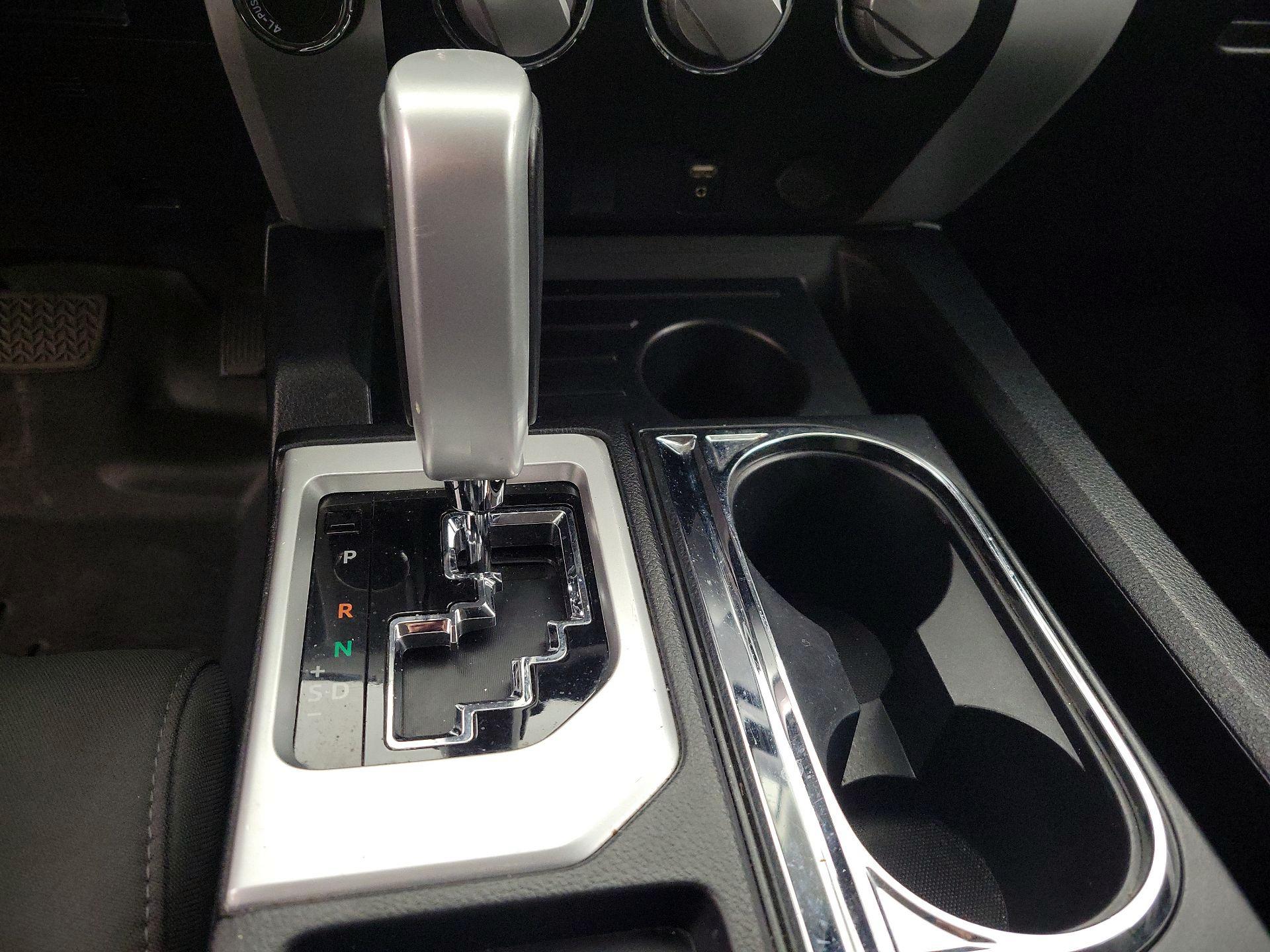 Thumbnail: 2016 Toyota Tundra - 17