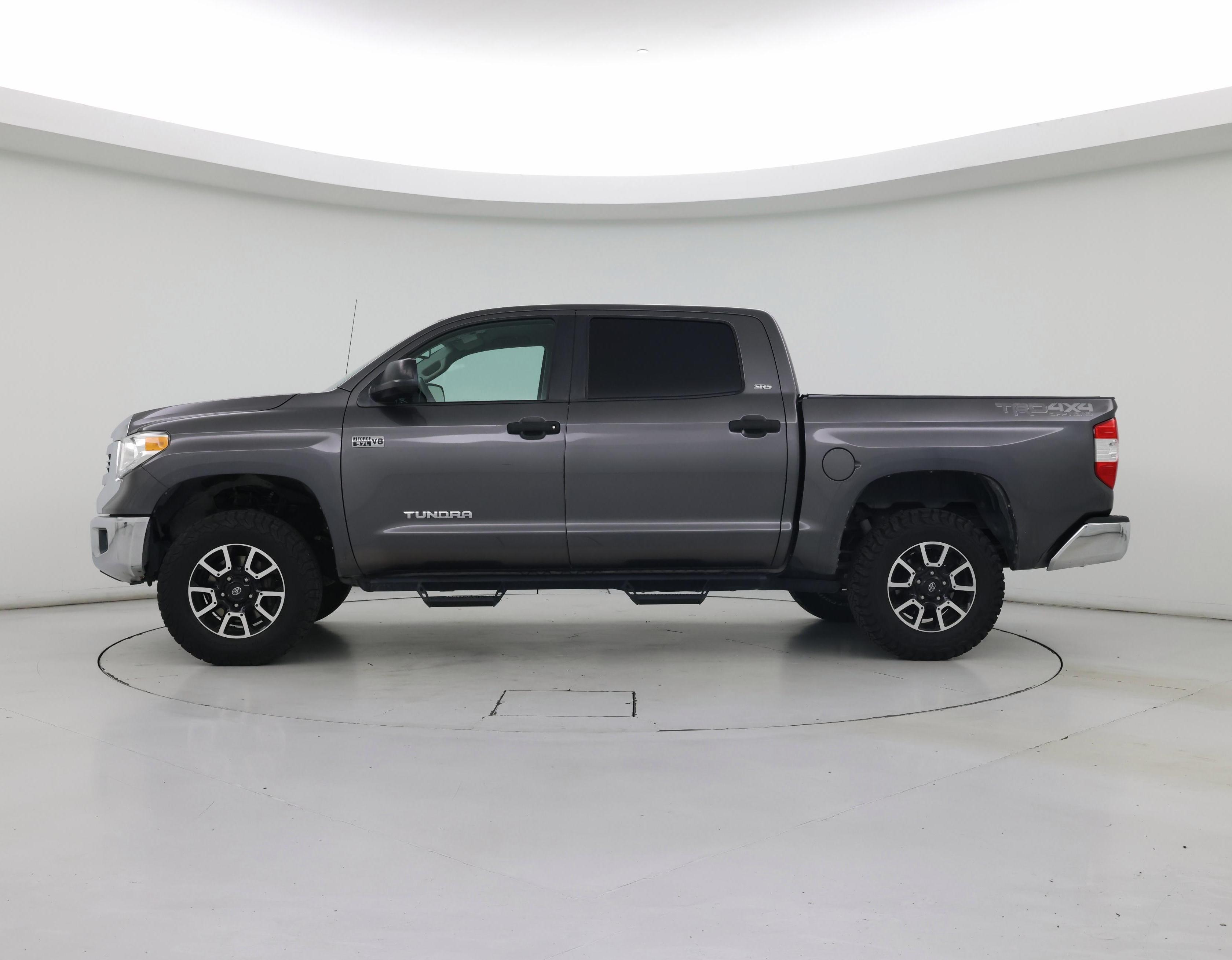 Thumbnail: 2016 Toyota Tundra - 3