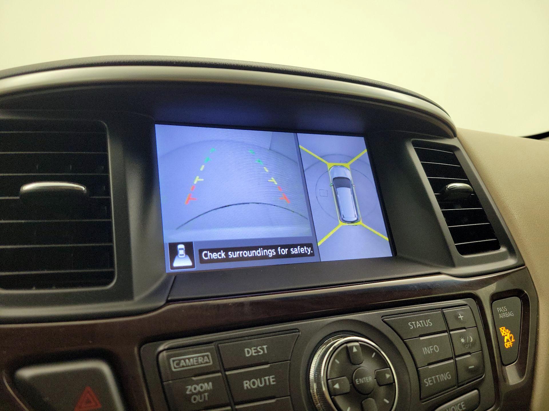 Thumbnail: 2016 Nissan Pathfinder - 14