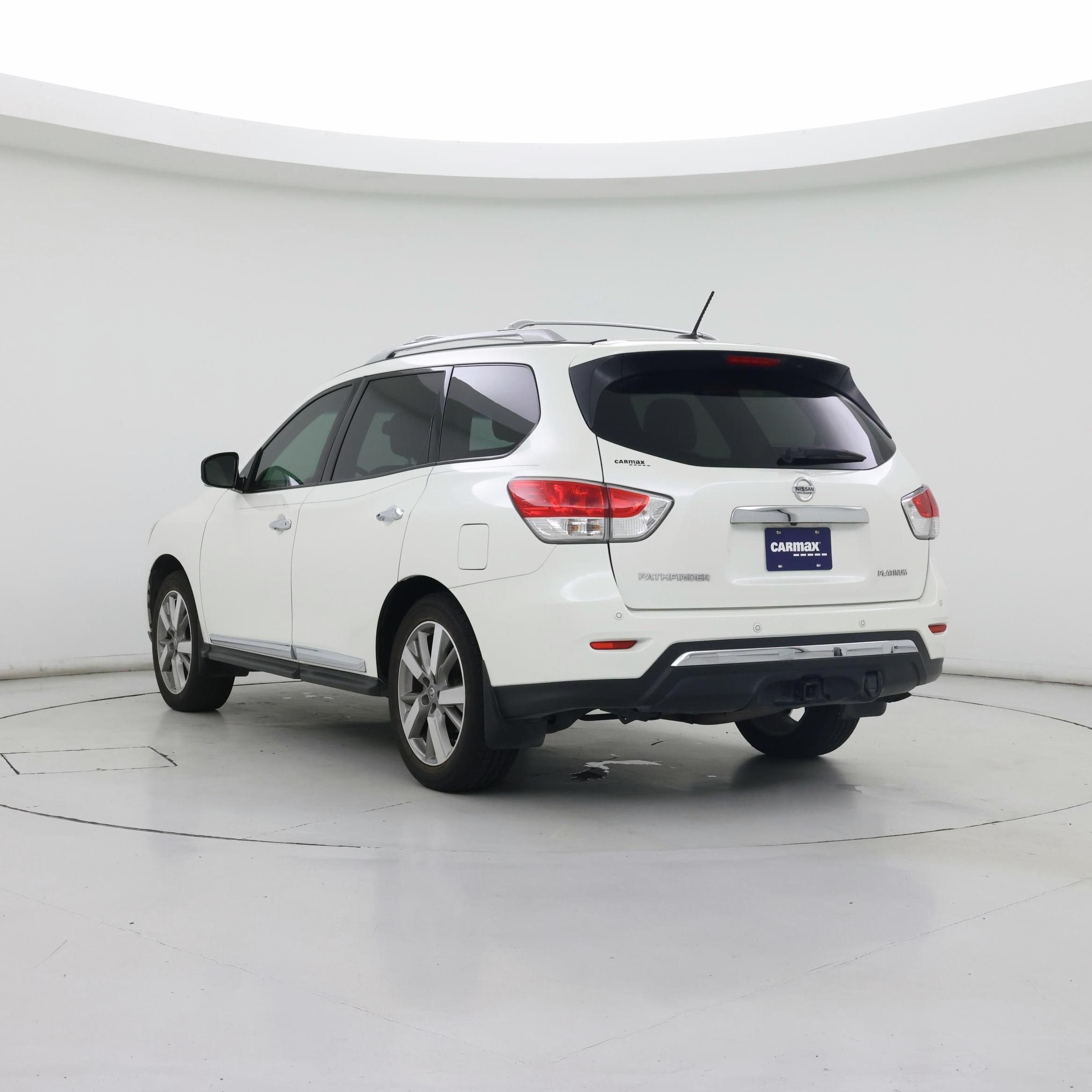 Thumbnail: 2016 Nissan Pathfinder - 2