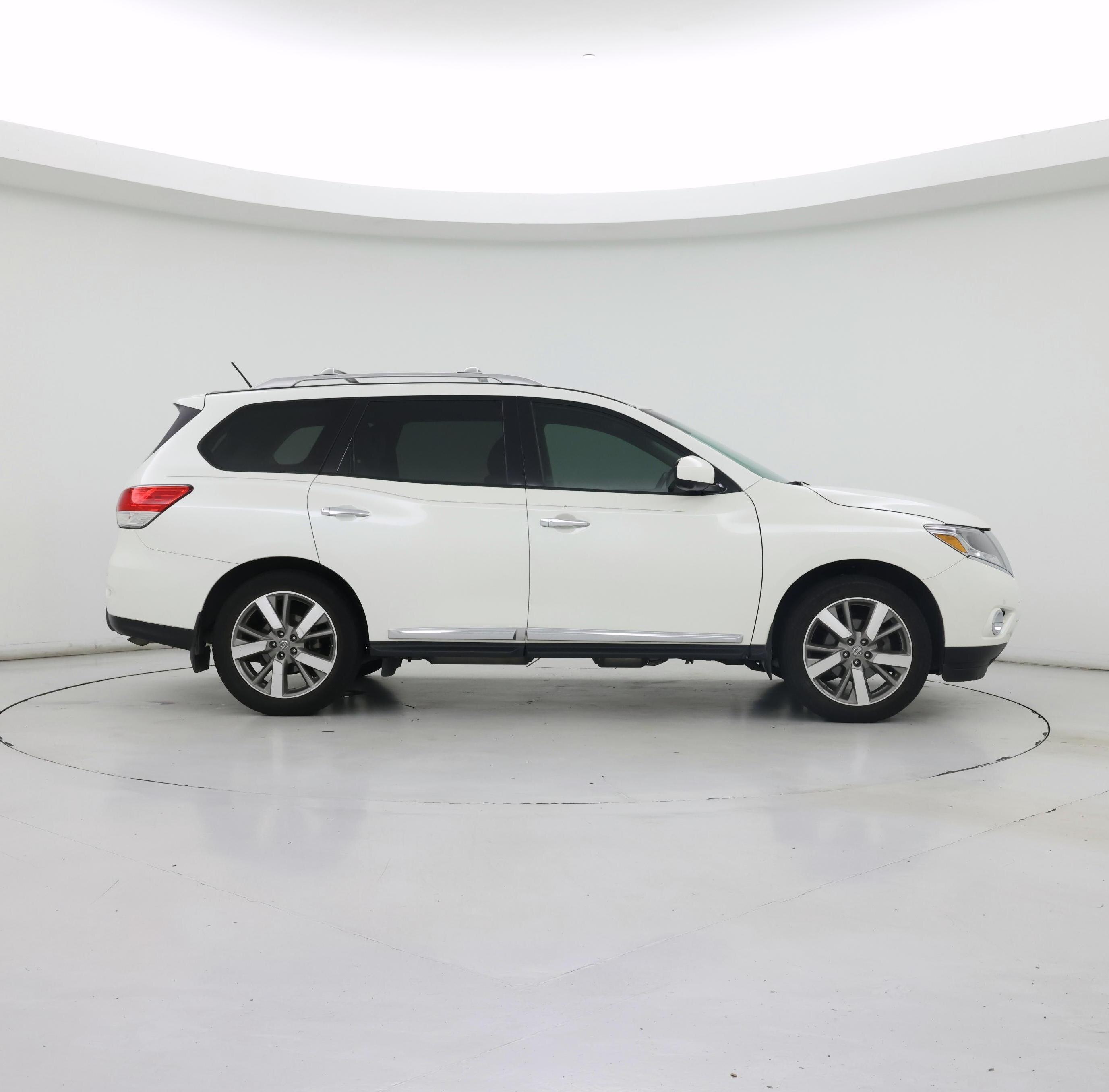 Thumbnail: 2016 Nissan Pathfinder - 7