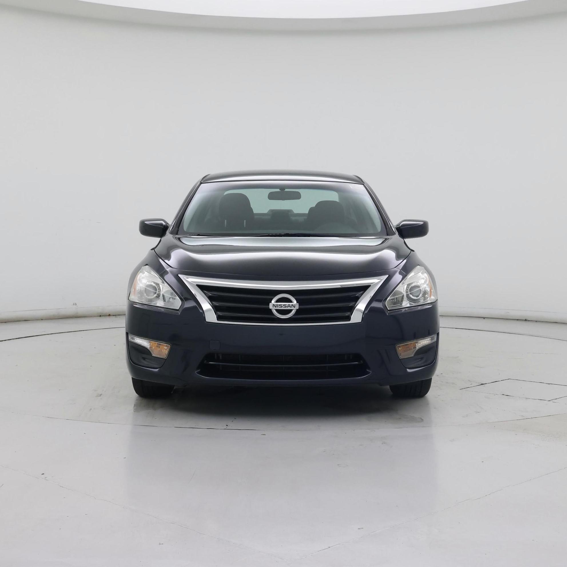 Thumbnail: 2015 Nissan Altima - 5