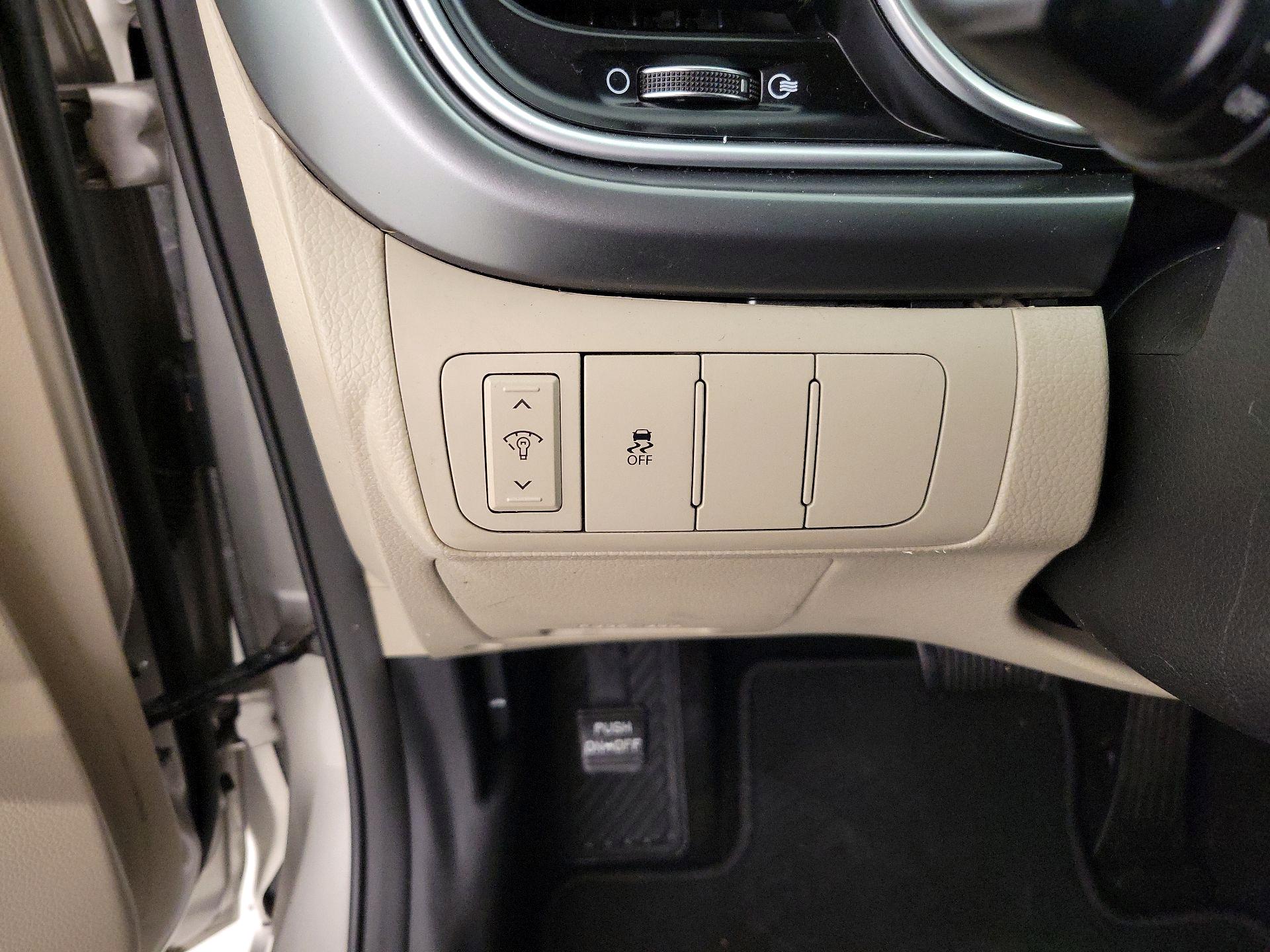 Thumbnail: 2014 Kia Optima - 13