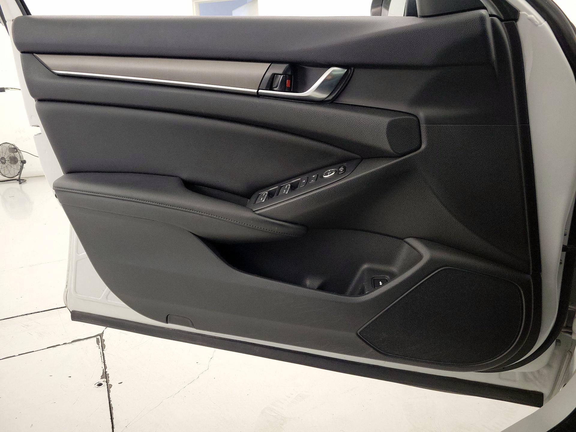 Thumbnail: 2020 Honda Accord - 12