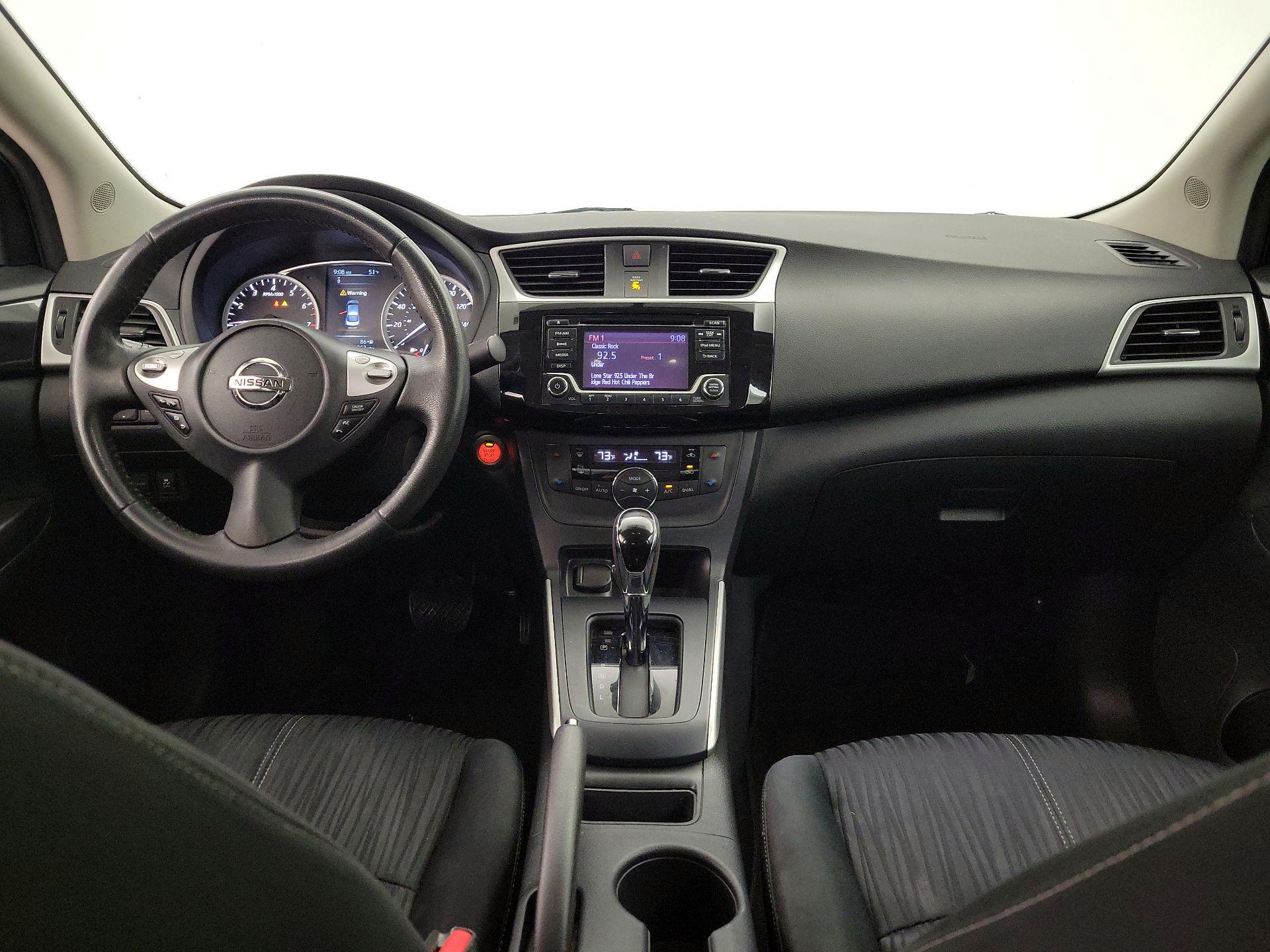 Thumbnail: 2018 Nissan Sentra - 9