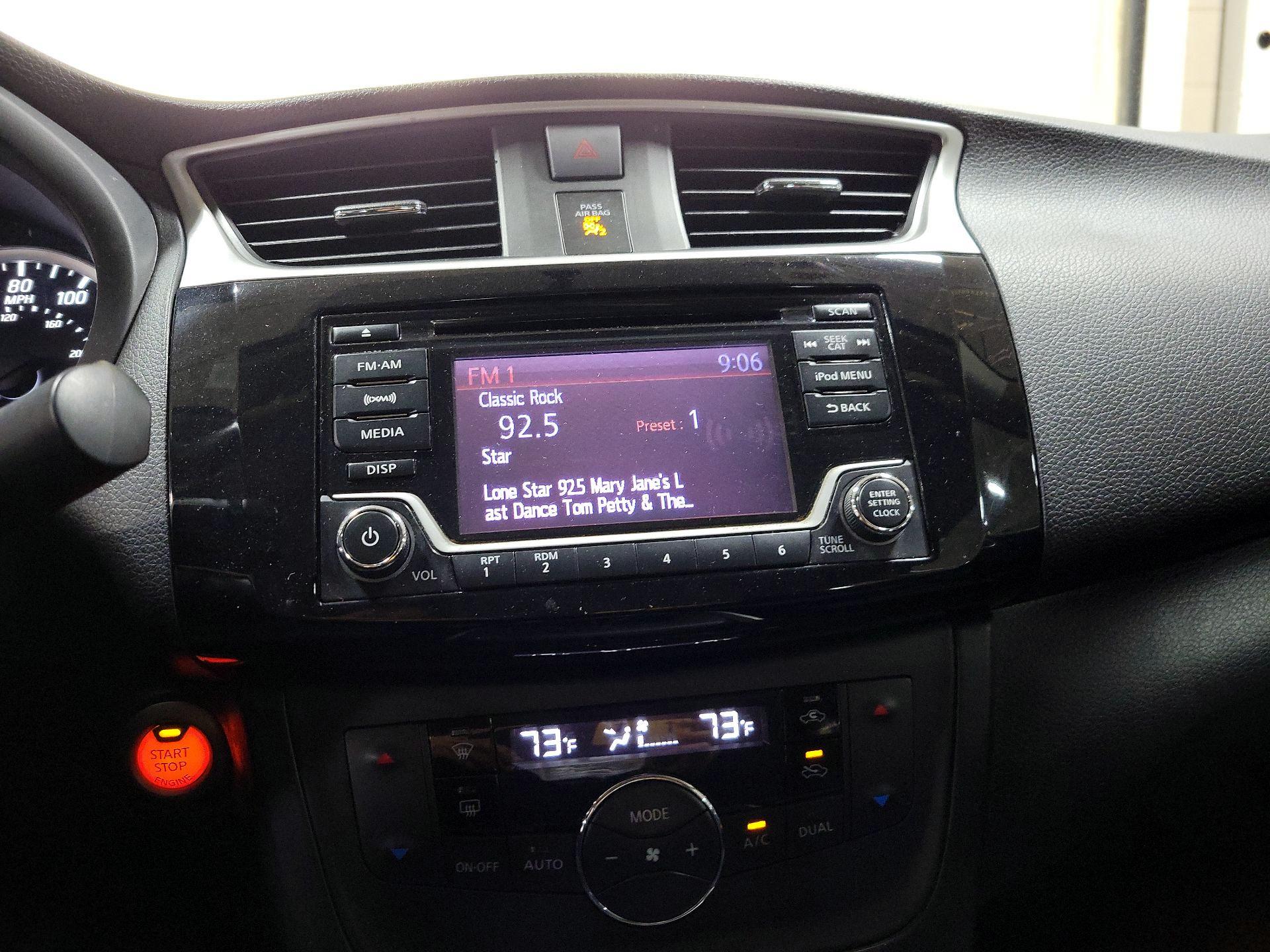 Thumbnail: 2018 Nissan Sentra - 15