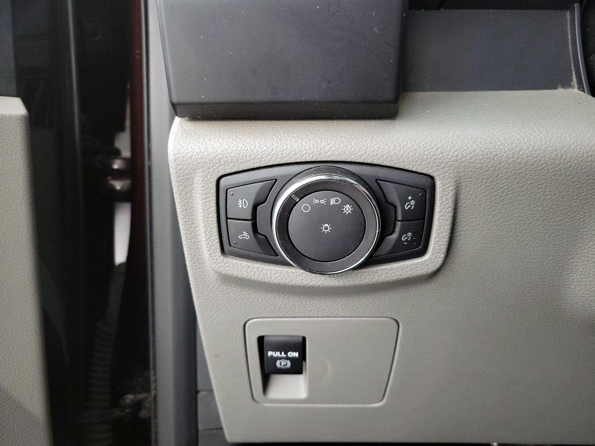 Thumbnail: 2018 Ford F-150 - 13