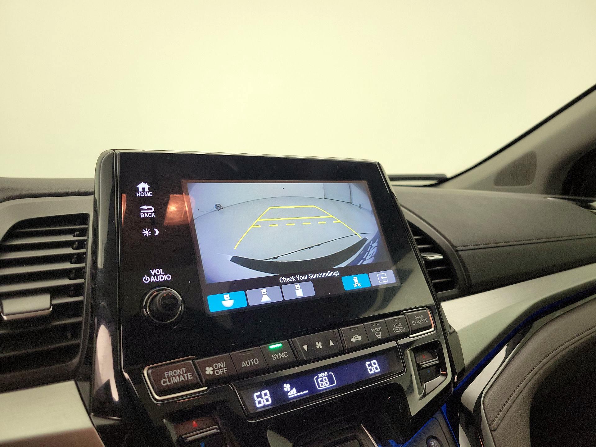 Thumbnail: 2019 Honda Odyssey - 14