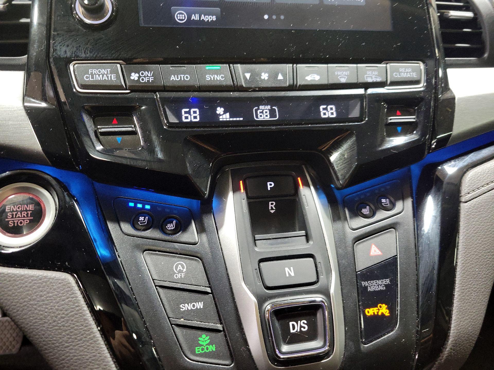 Thumbnail: 2019 Honda Odyssey - 16