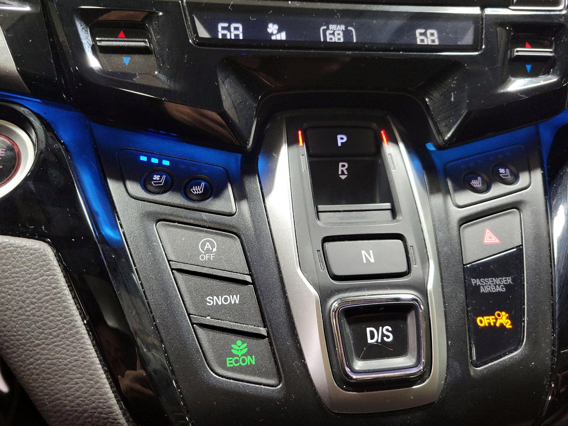 Thumbnail: 2019 Honda Odyssey - 17