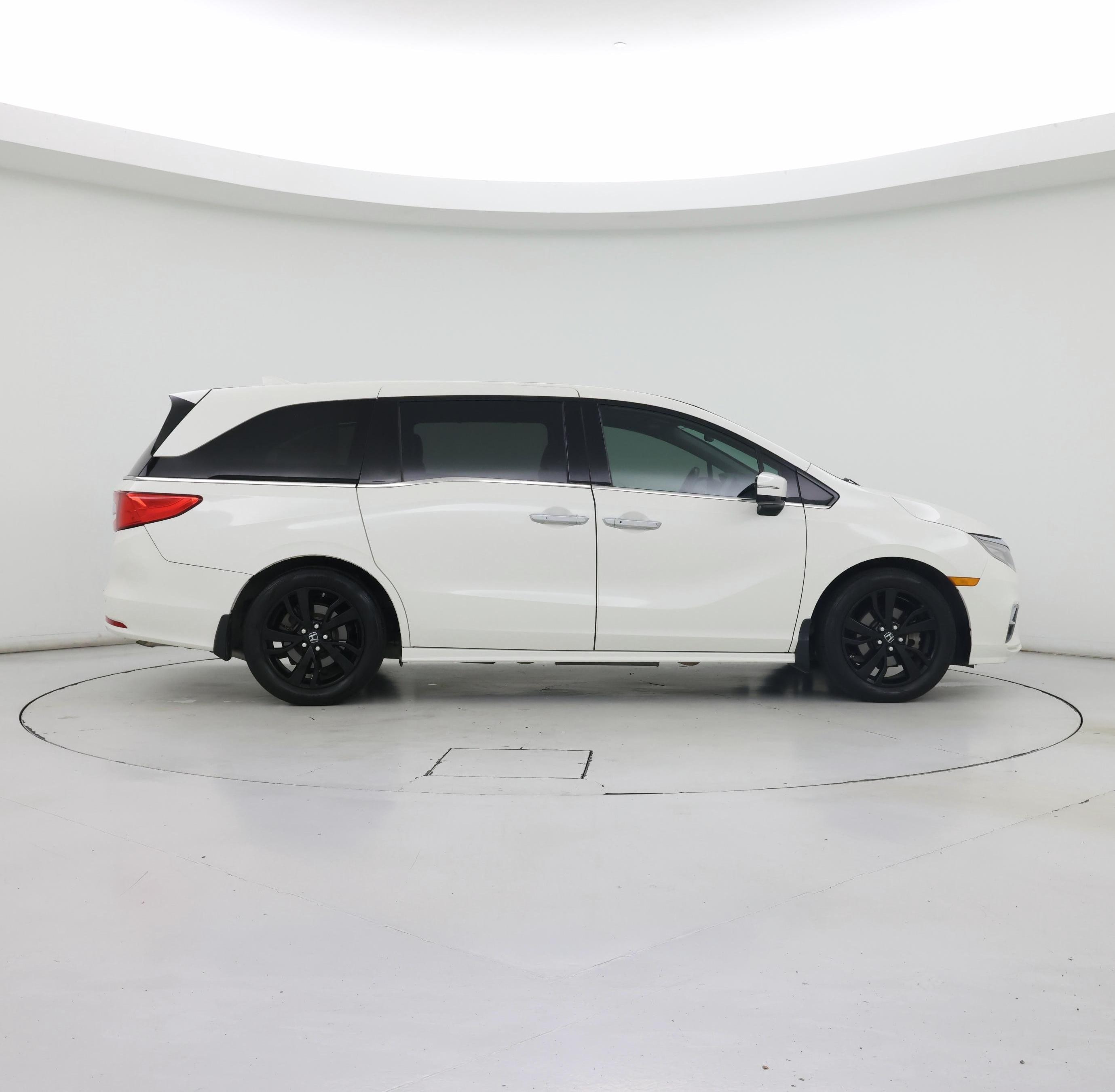 Thumbnail: 2019 Honda Odyssey - 7
