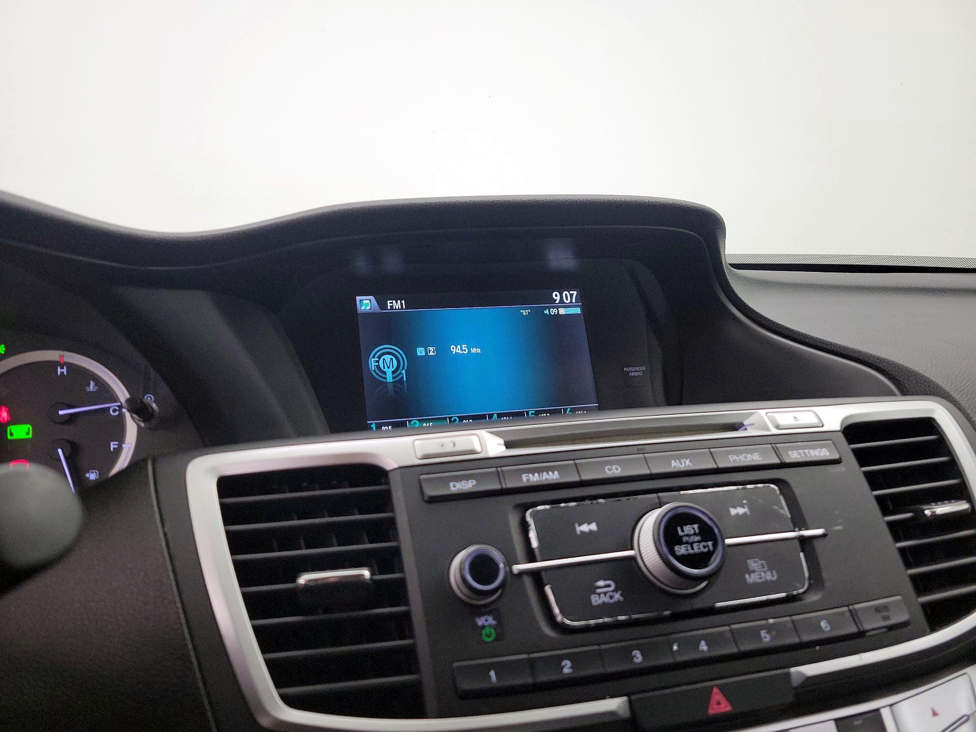 Thumbnail: 2015 Honda Accord - 15