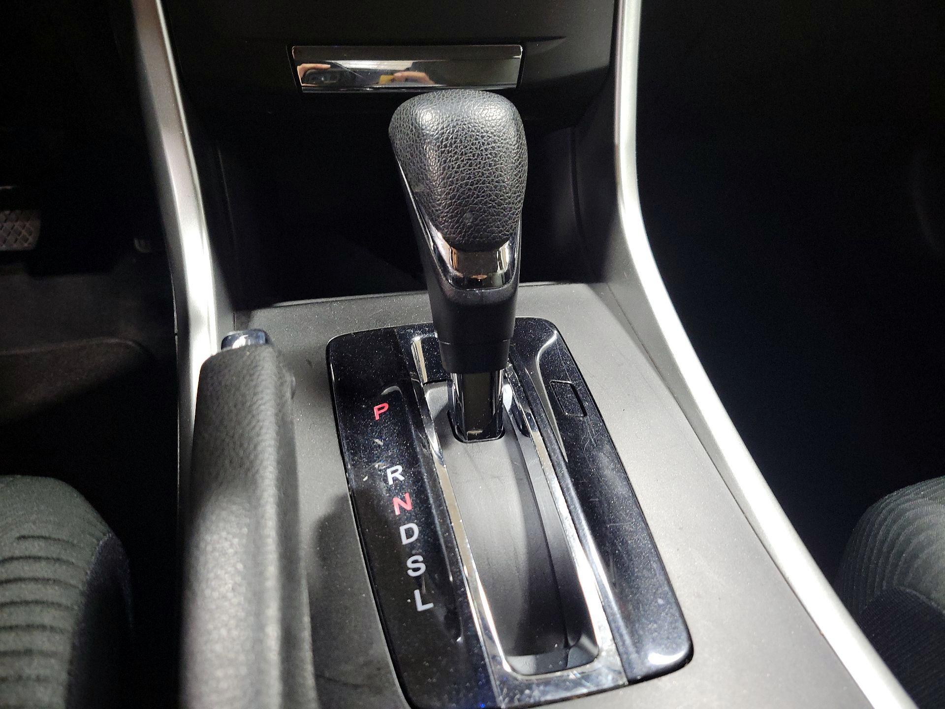 Thumbnail: 2015 Honda Accord - 17