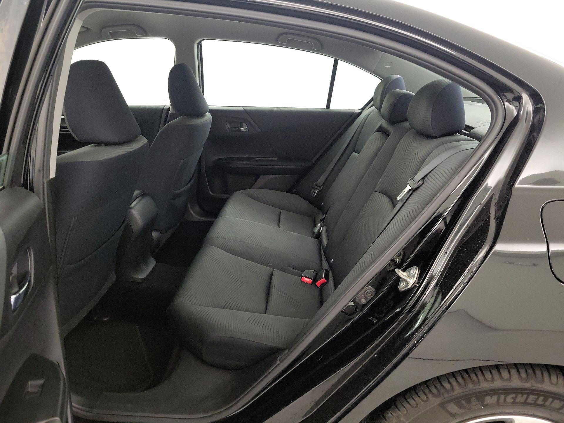 Thumbnail: 2015 Honda Accord - 18