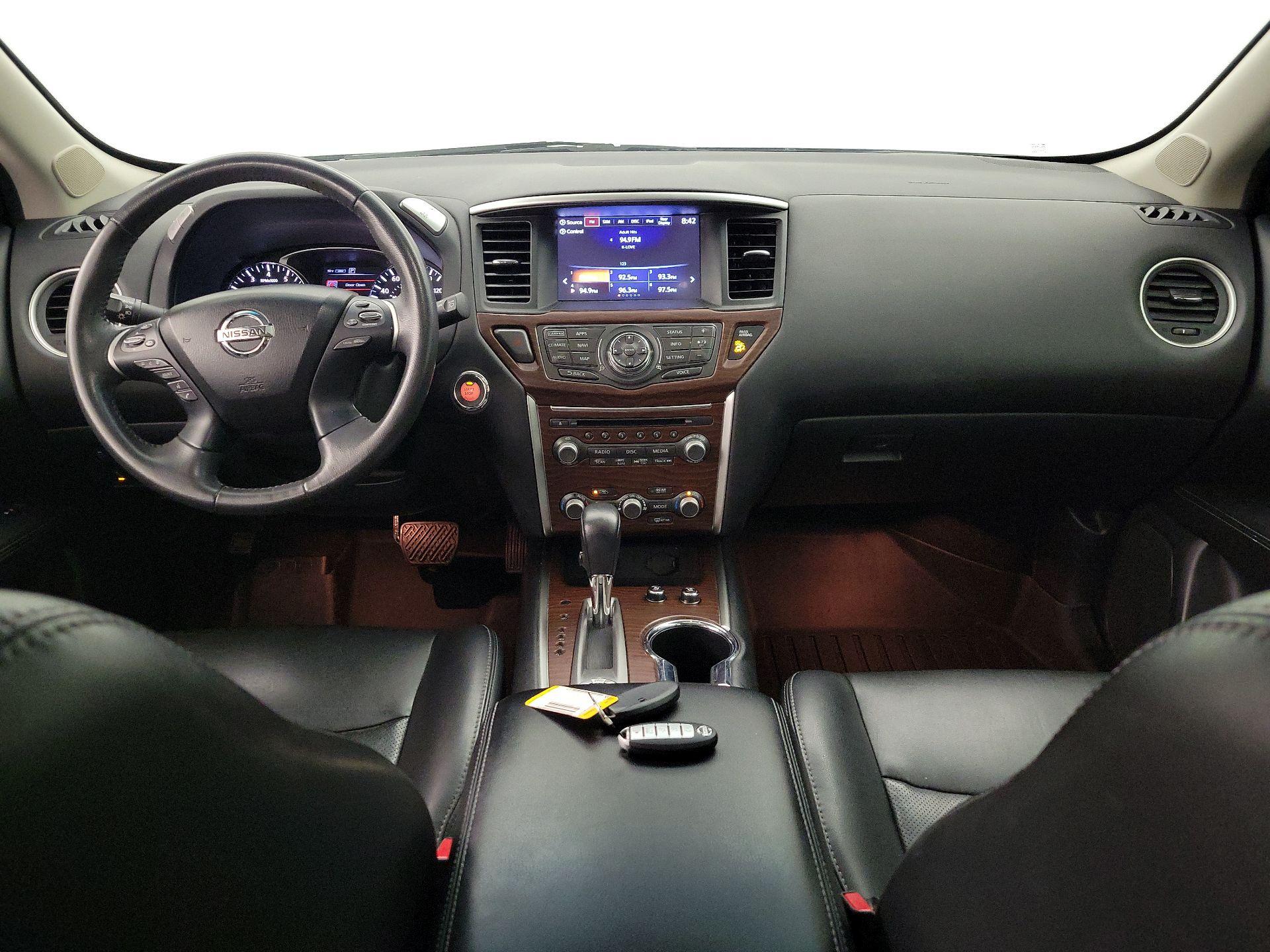 Thumbnail: 2017 Nissan Pathfinder - 9