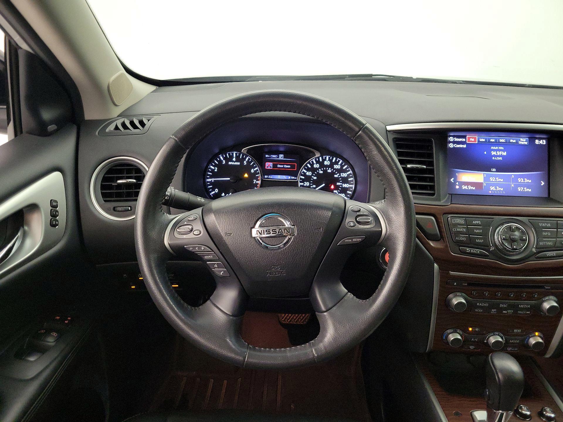 Thumbnail: 2017 Nissan Pathfinder - 10